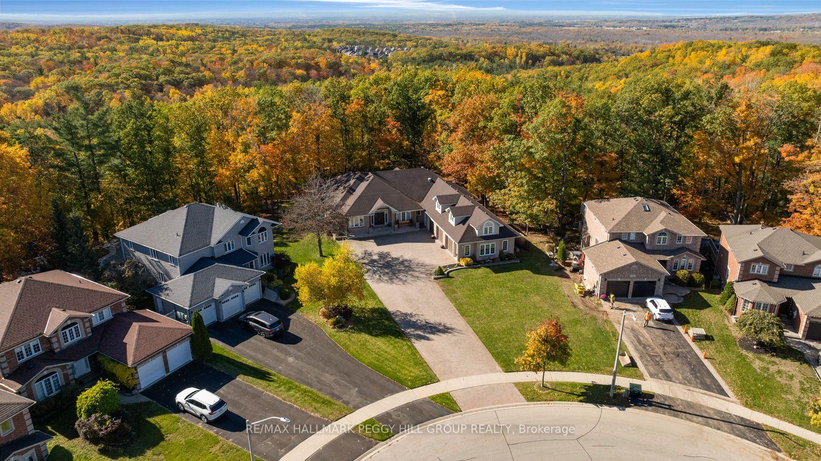 Photo 39 of 61 White Elm Road, Barrie, Holly — HOMEH