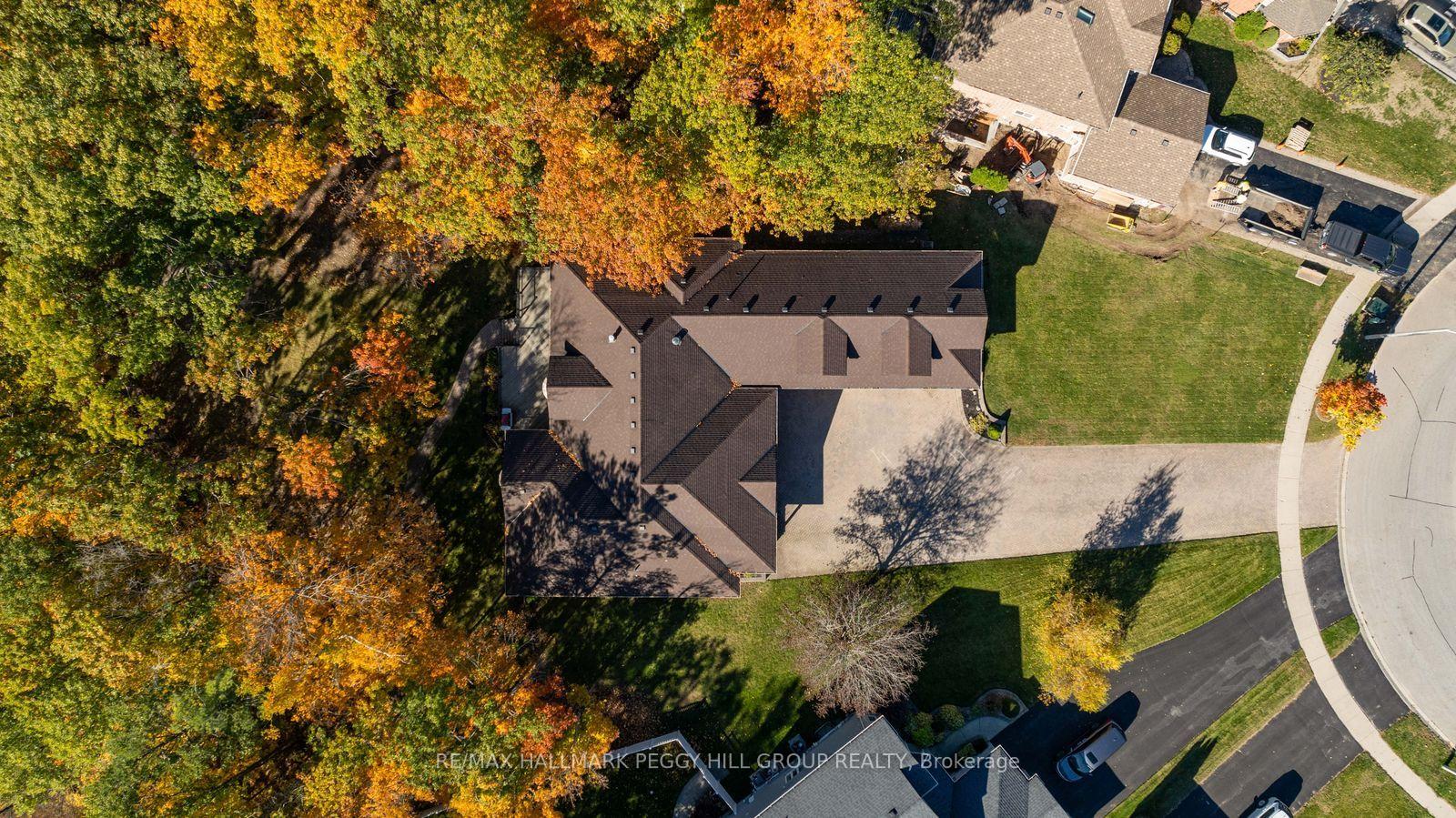 Photo 40 of 61 White Elm Road, Barrie, Holly — HOMEH
