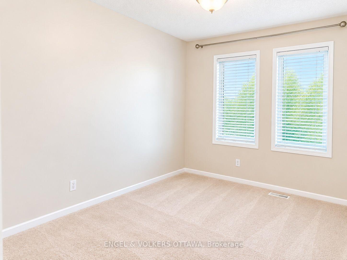 Photo 25 of 124 Landover Crescent, Ottawa, Kanata - Emerald Meadows/Trailwest — HOMEH