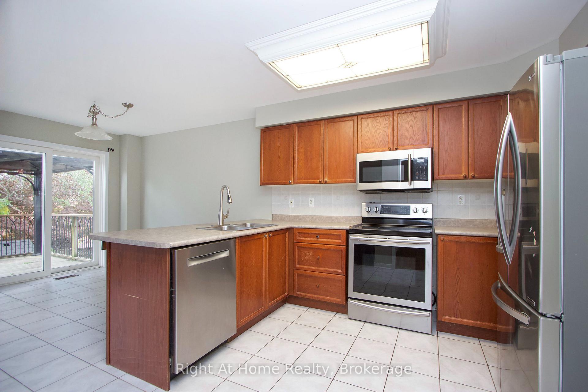 Photo 7 of Unit Upper Unit, 75 Millburn Drive, Clarington, Bowmanville — HOMEH