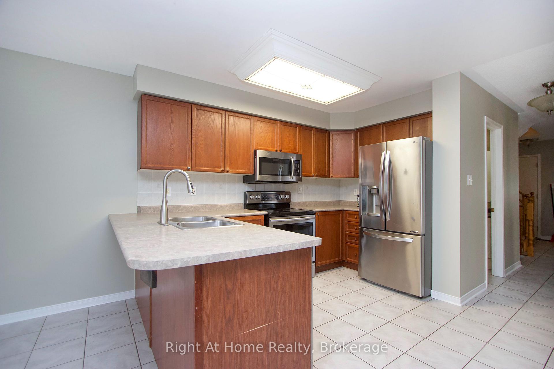 Photo 9 of Unit Upper Unit, 75 Millburn Drive, Clarington, Bowmanville — HOMEH