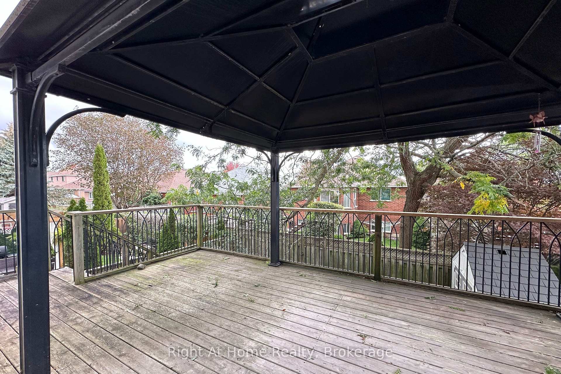 Photo 25 of Unit Upper Unit, 75 Millburn Drive, Clarington, Bowmanville — HOMEH