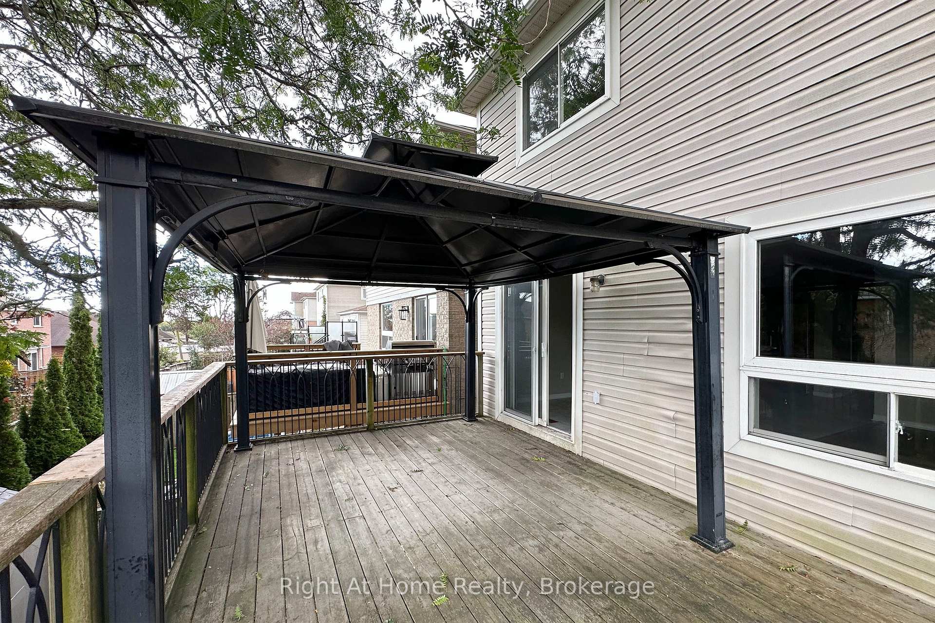 Photo 27 of Unit Upper Unit, 75 Millburn Drive, Clarington, Bowmanville — HOMEH