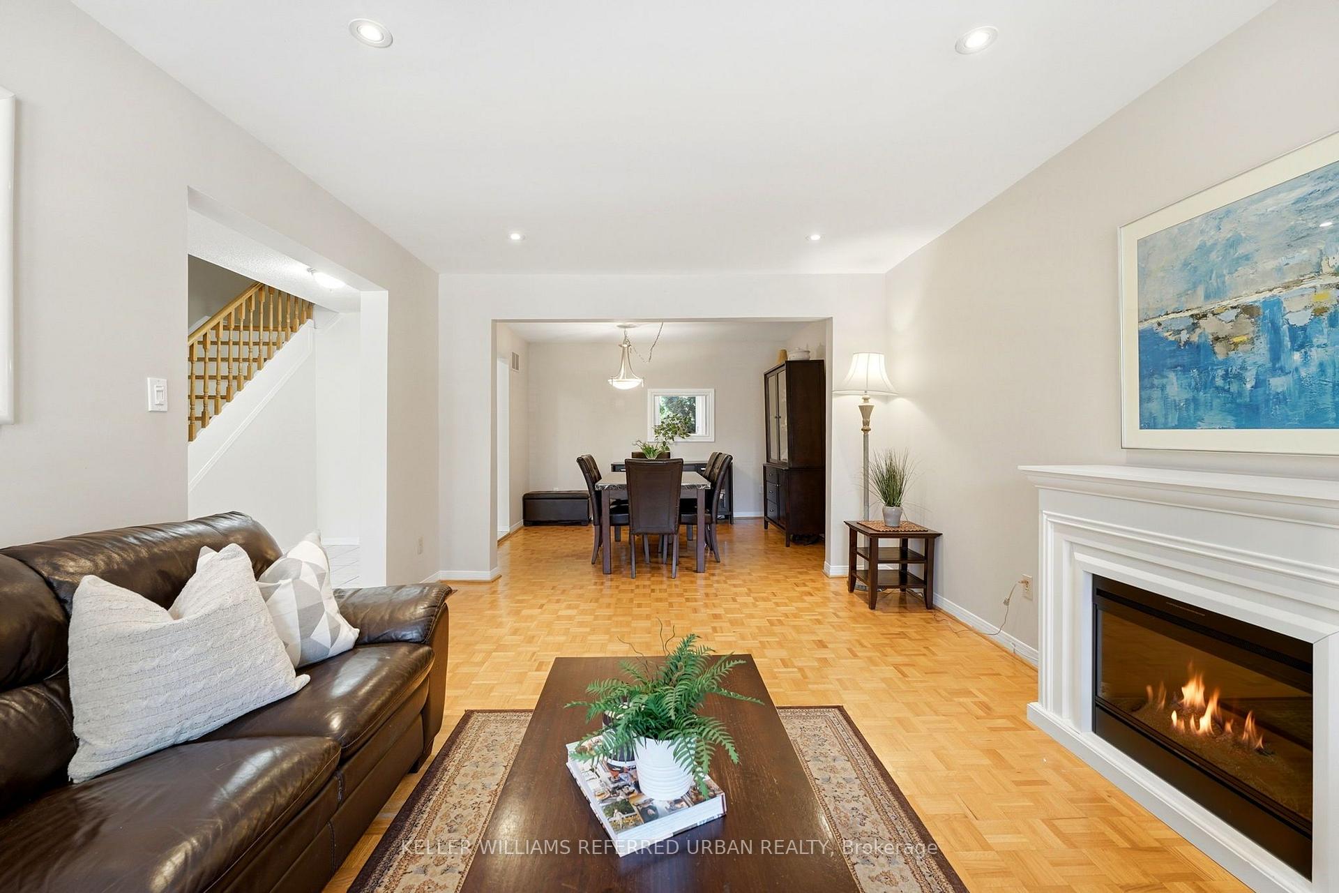 Photo 9 of 54 Ivan Nelson Drive, North York, Westminster-Branson — HOMEH