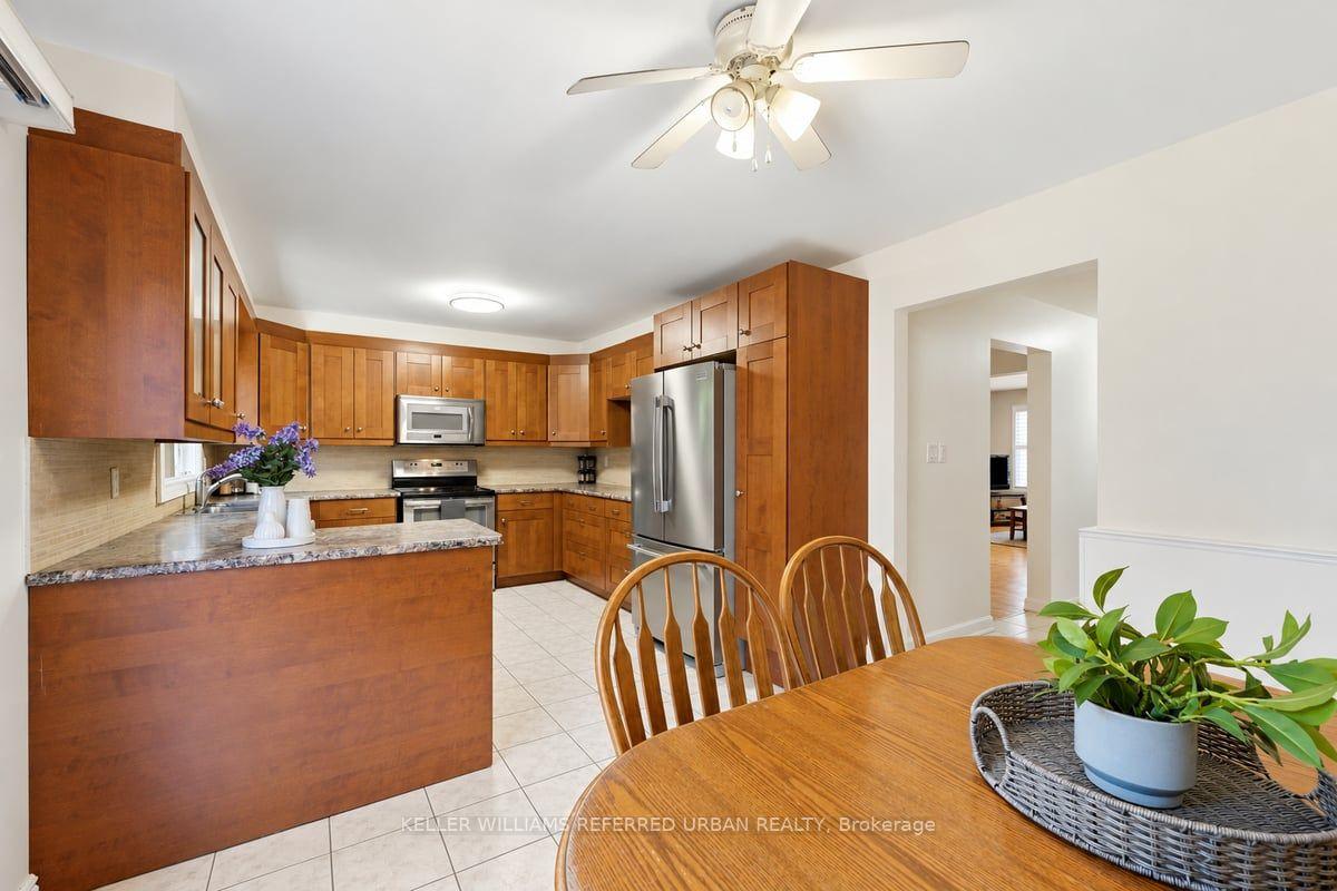 Photo 12 of 54 Ivan Nelson Drive, North York, Westminster-Branson — HOMEH