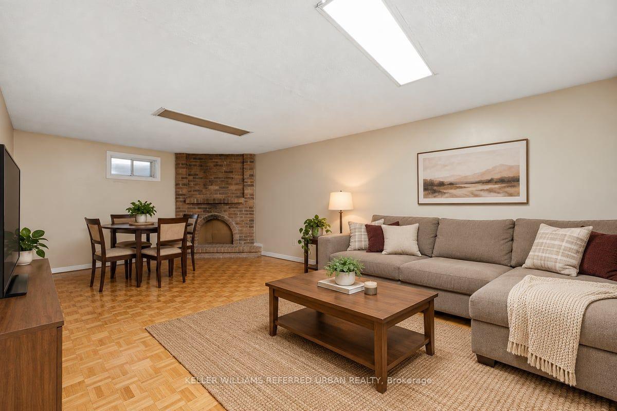 Photo 33 of 54 Ivan Nelson Drive, North York, Westminster-Branson — HOMEH
