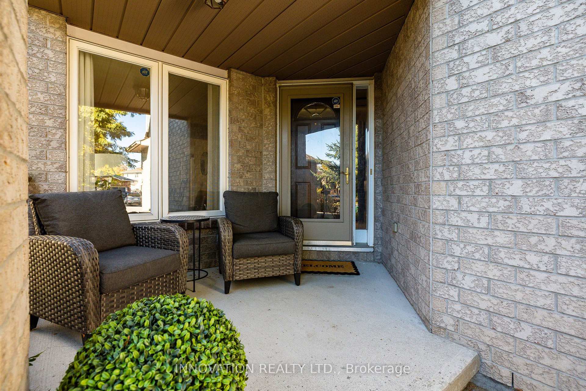 Photo 3 of 48 Nakota Way, Ottawa, Barrhaven - Longfields — HOMEH