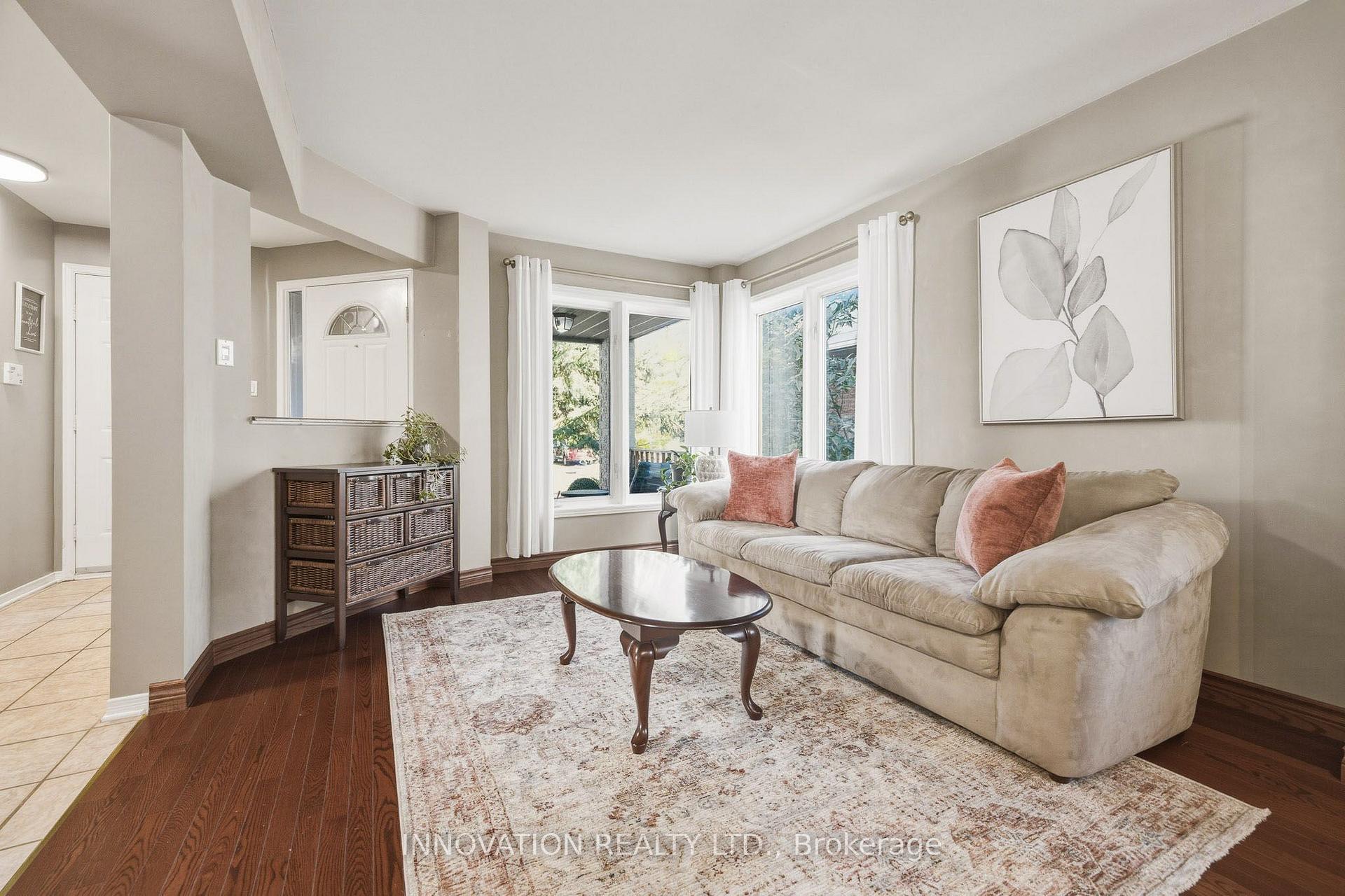 Photo 8 of 48 Nakota Way, Ottawa, Barrhaven - Longfields — HOMEH