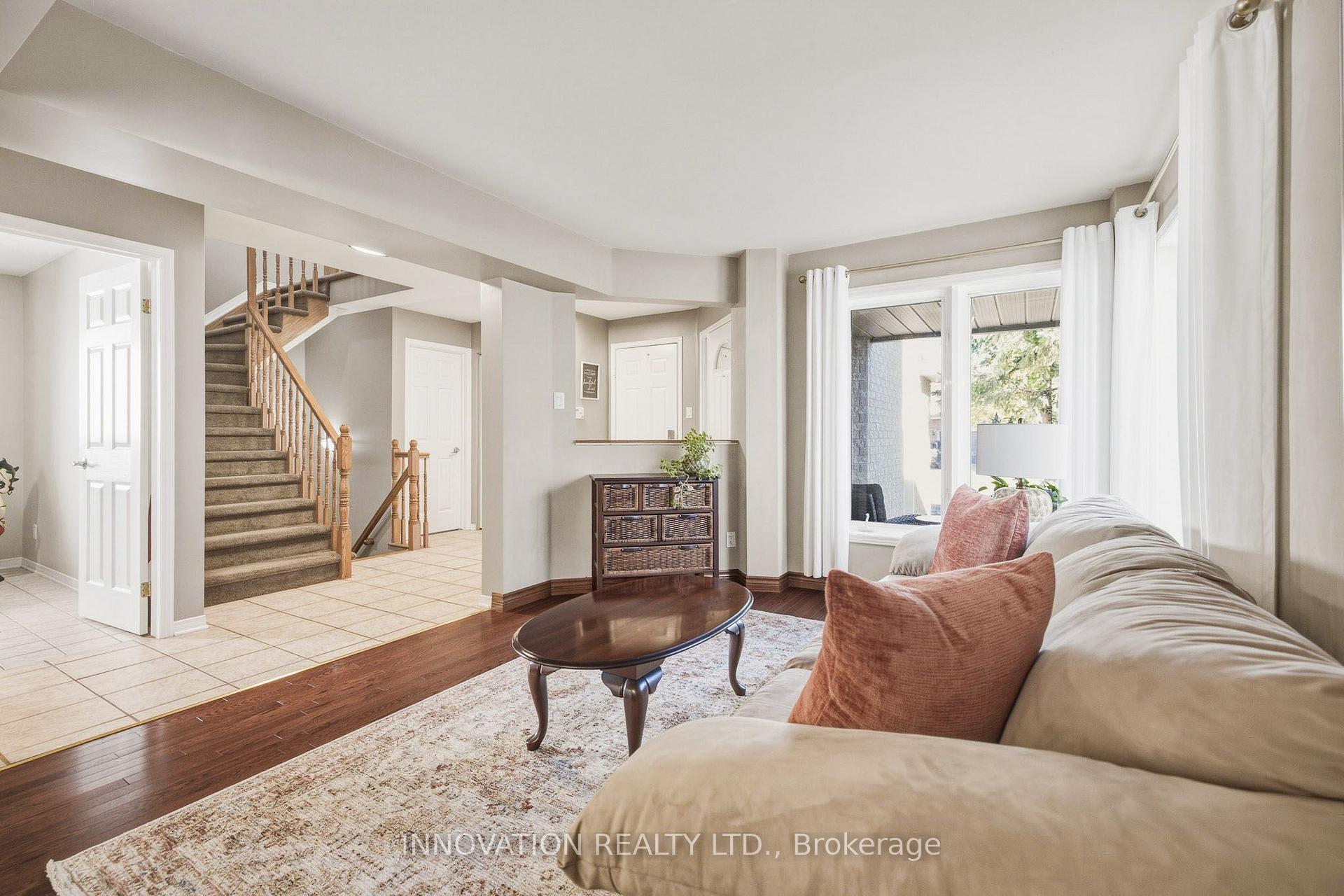 Photo 9 of 48 Nakota Way, Ottawa, Barrhaven - Longfields — HOMEH