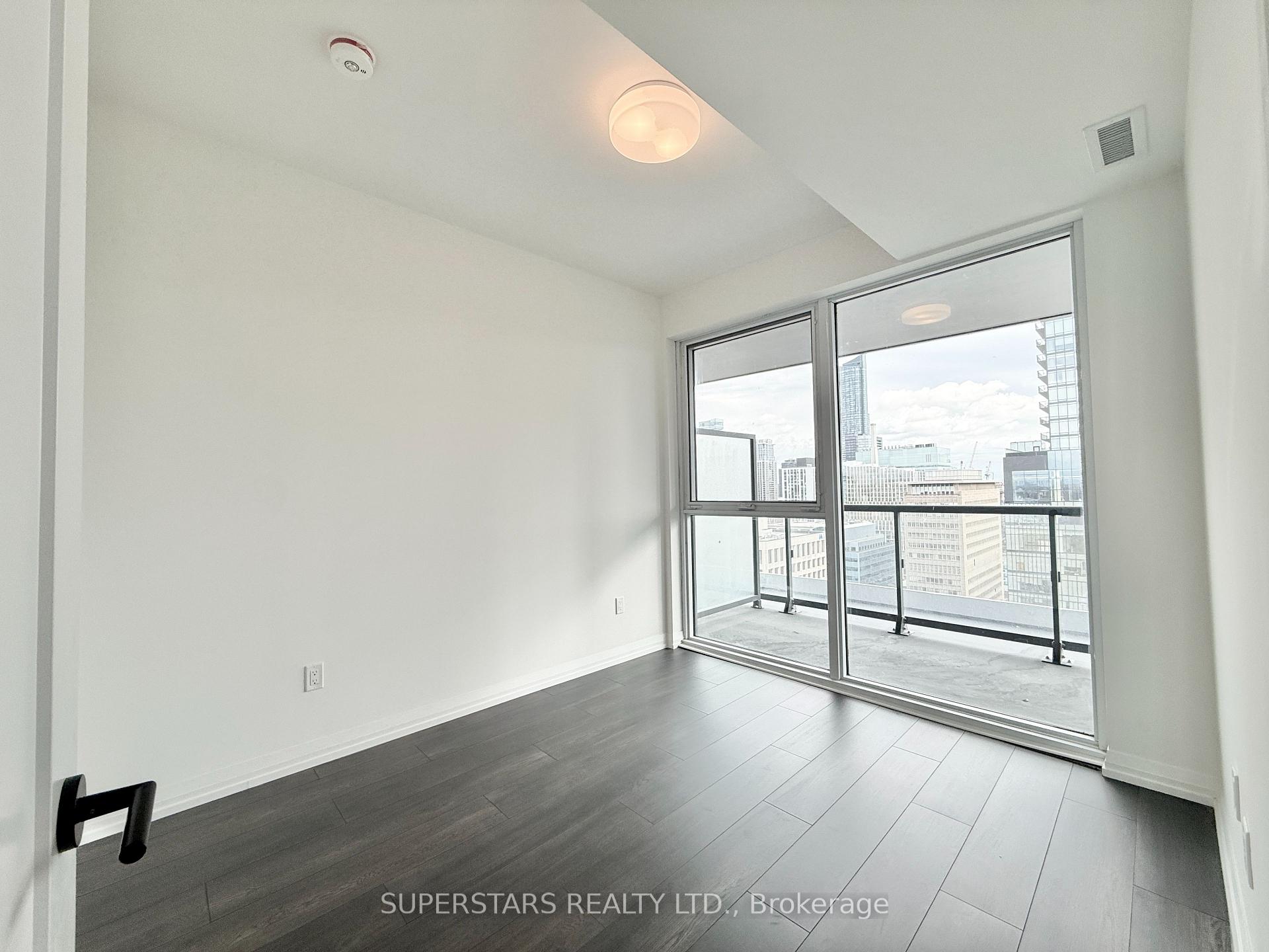 Photo 10 of Unit 2604, 280 Dundas Street W, Toronto, Kensington-Chinatown — HOMEH
