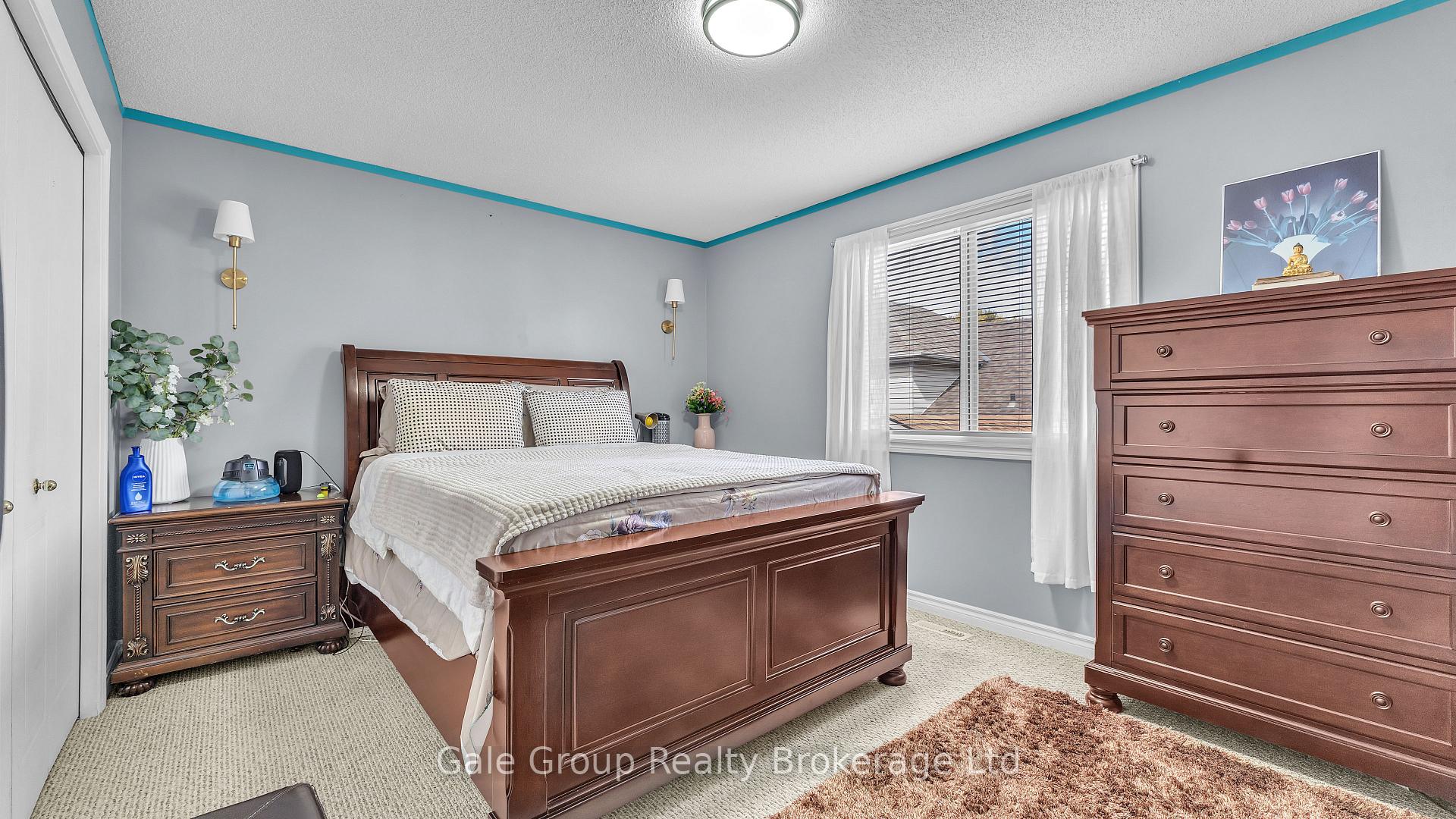 Photo 14 of 470 Marconi Boulevard, London, East I — HOMEH