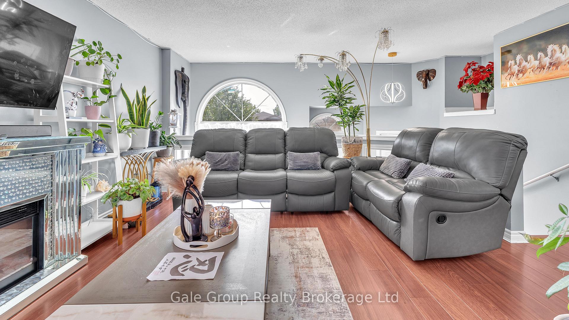 Photo 18 of 470 Marconi Boulevard, London, East I — HOMEH