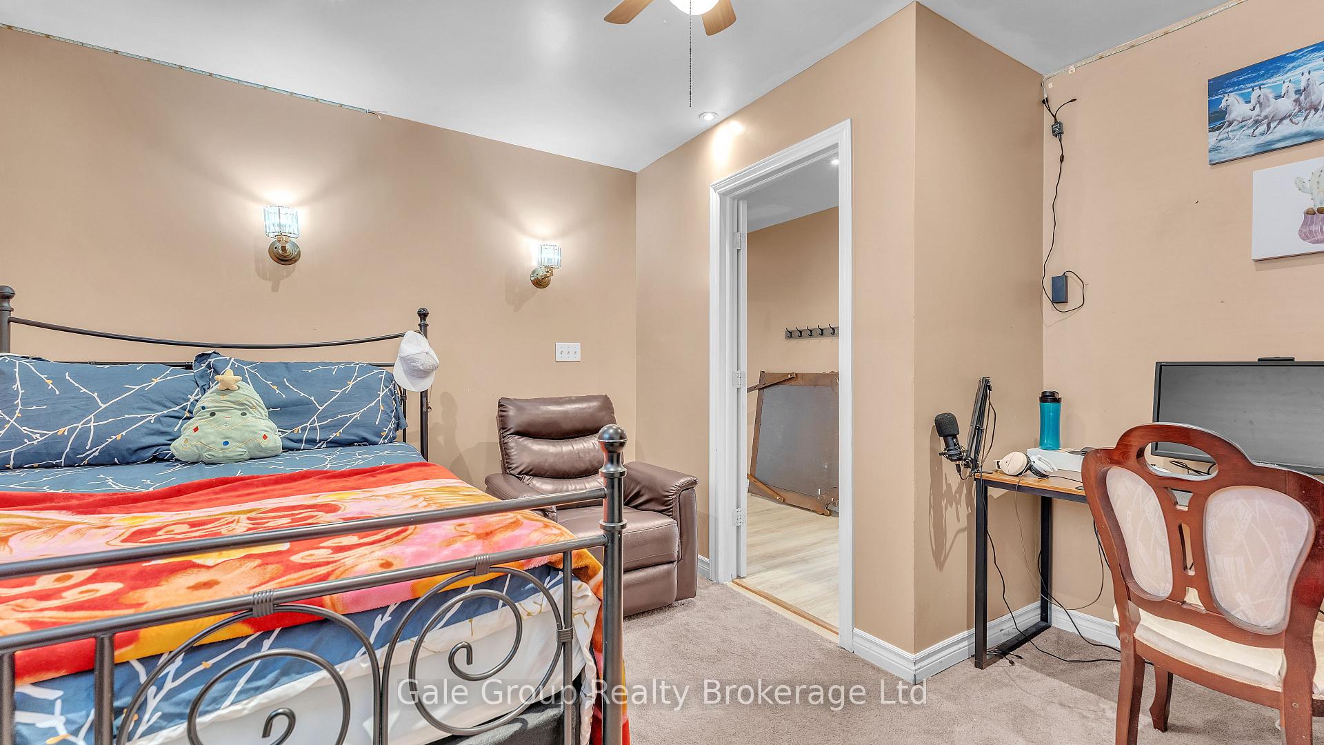 Photo 25 of 470 Marconi Boulevard, London, East I — HOMEH