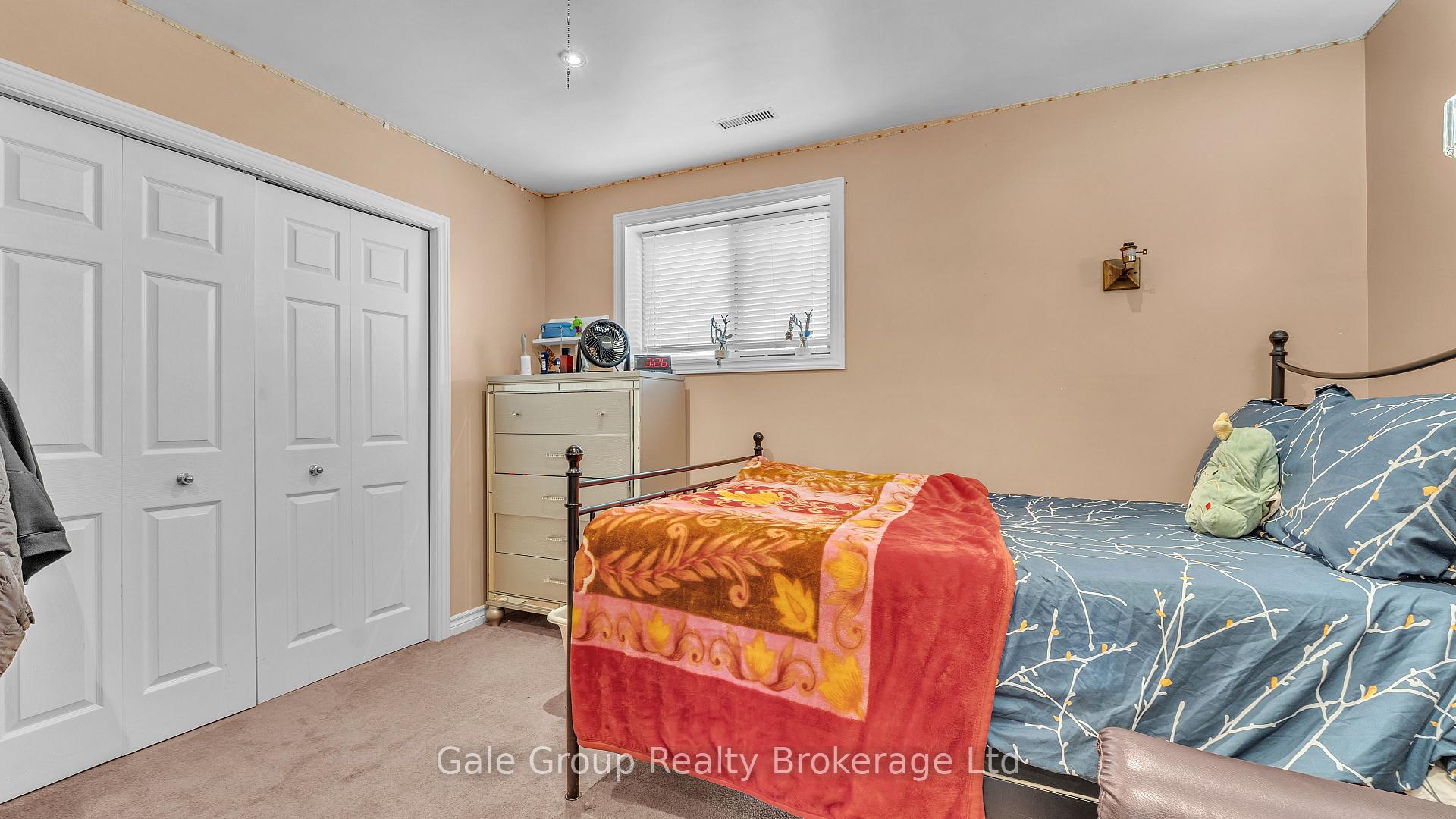 Photo 26 of 470 Marconi Boulevard, London, East I — HOMEH
