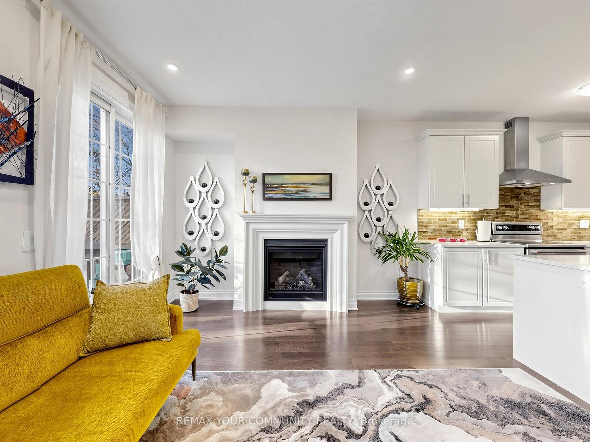 Photo 6 of 96 Drizzel Crescent, Richmond Hill, Oak Ridges — HOMEH