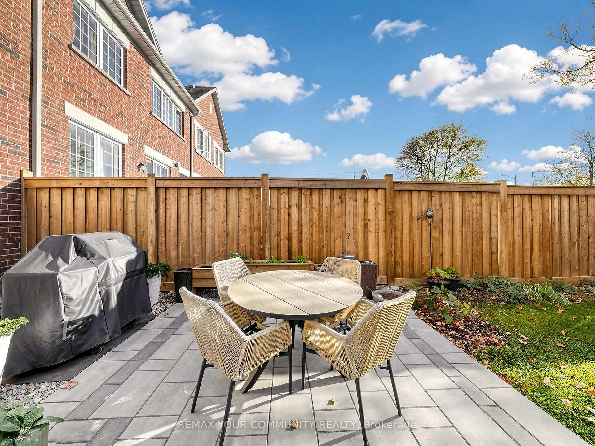 Photo 39 of 96 Drizzel Crescent, Richmond Hill, Oak Ridges — HOMEH