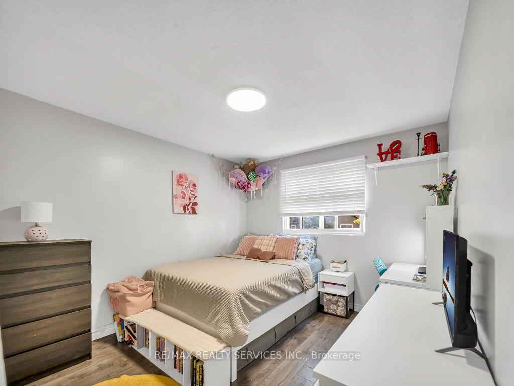 Photo 31 of 158 Fanshawe Drive, Brampton, Heart Lake West — HOMEH
