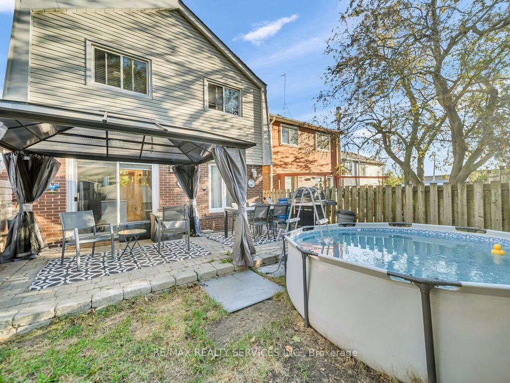 Photo 43 of 158 Fanshawe Drive, Brampton, Heart Lake West — HOMEH