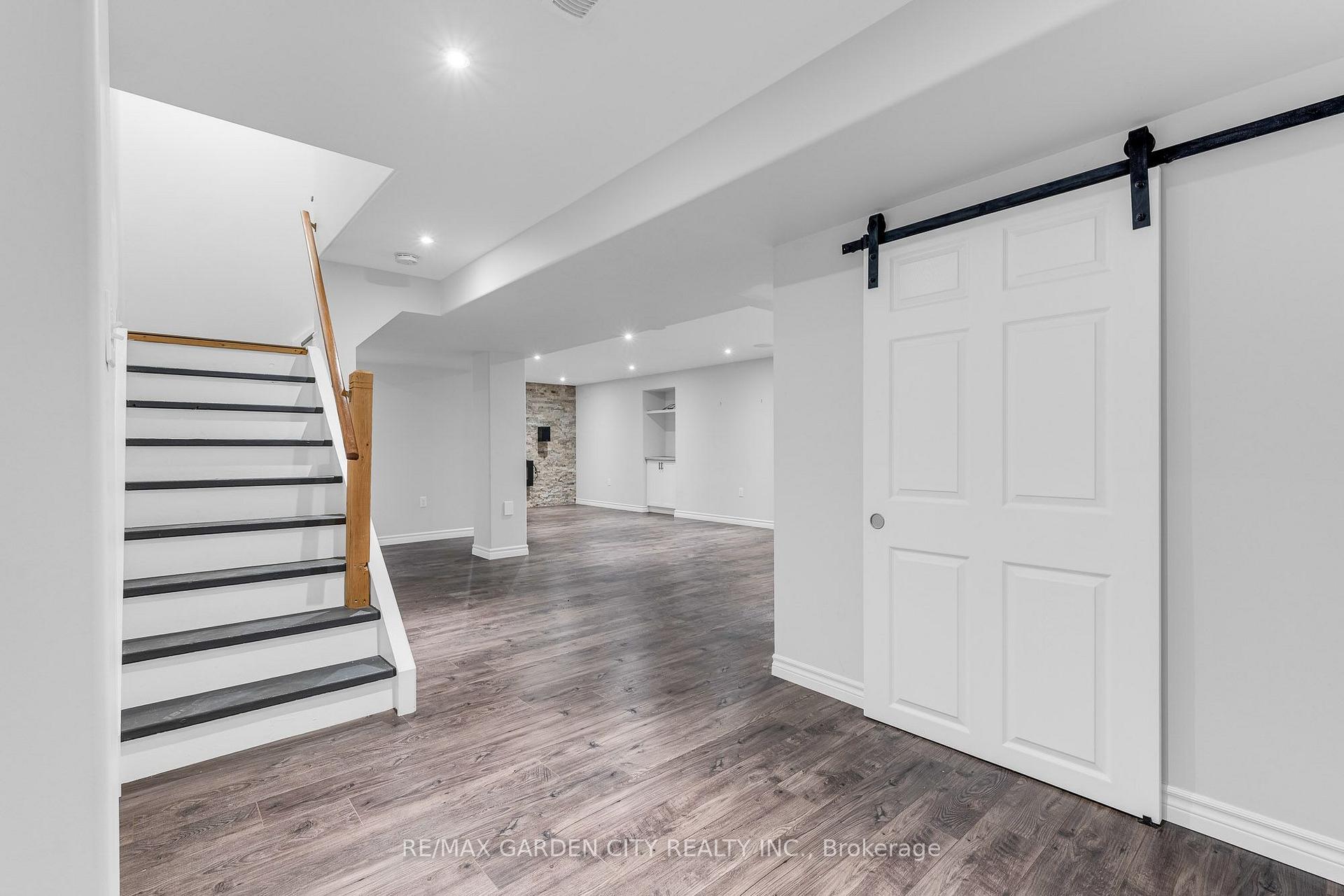 Photo 2 of Unit Lower, 159 Valera Drive, Hamilton, Stoney Creek — HOMEH