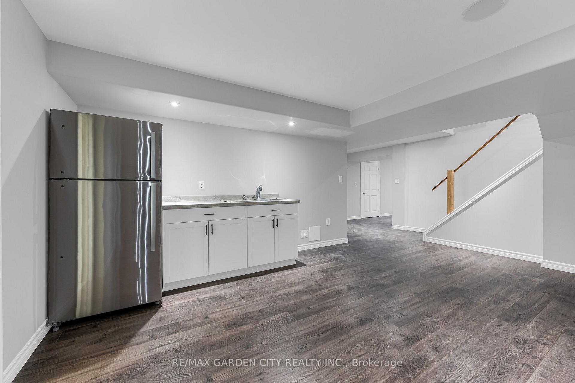 Photo 9 of Unit Lower, 159 Valera Drive, Hamilton, Stoney Creek — HOMEH