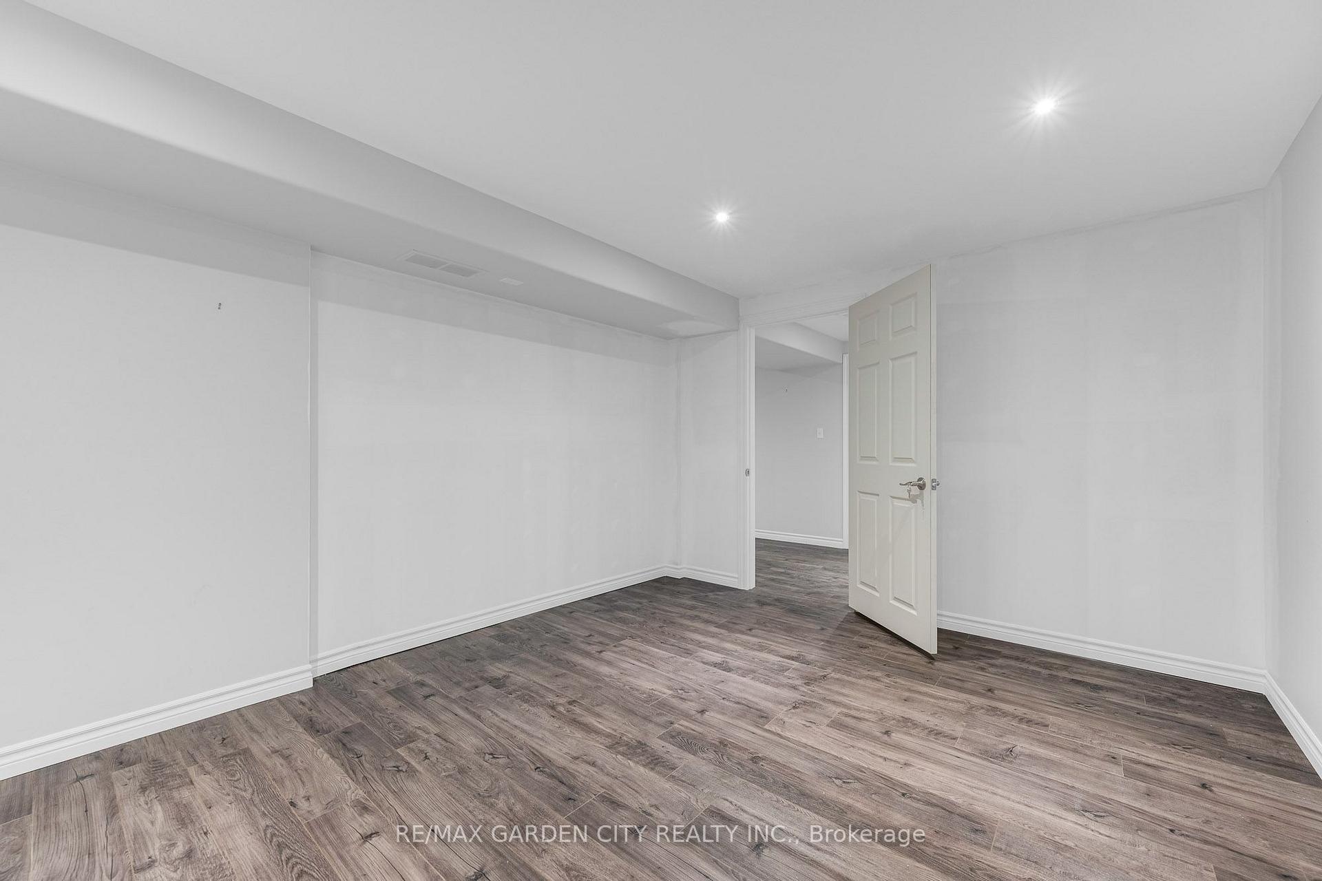 Photo 12 of Unit Lower, 159 Valera Drive, Hamilton, Stoney Creek — HOMEH