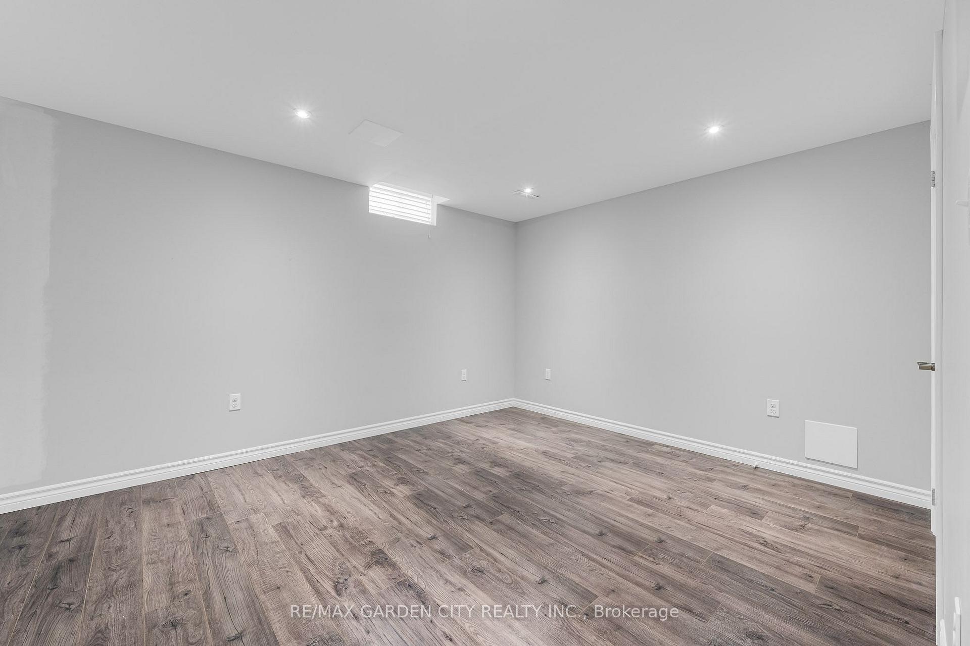 Photo 13 of Unit Lower, 159 Valera Drive, Hamilton, Stoney Creek — HOMEH