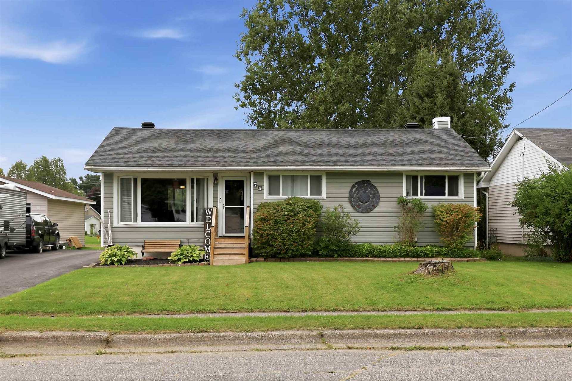 Photo of 75 Indiana Drive