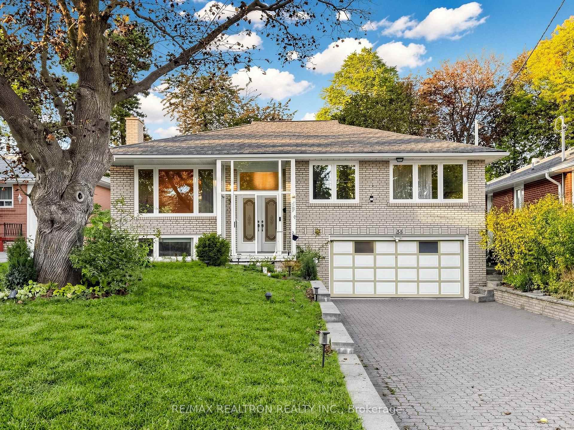 Front of 33 Sumner Heights Drive