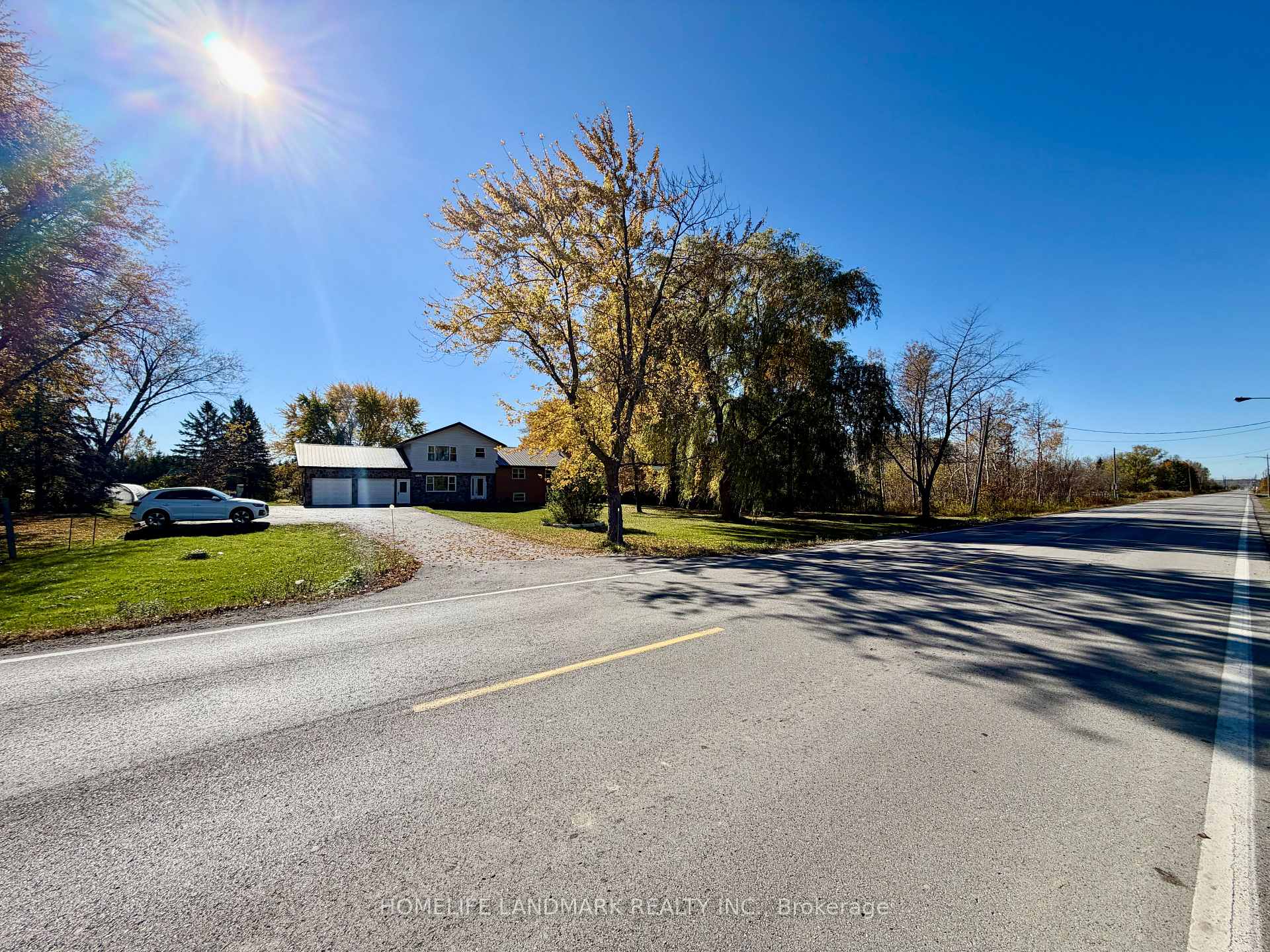 Photo 1 of 1135 rovenshoe Road S, Georgina, Keswick South — HOMEH