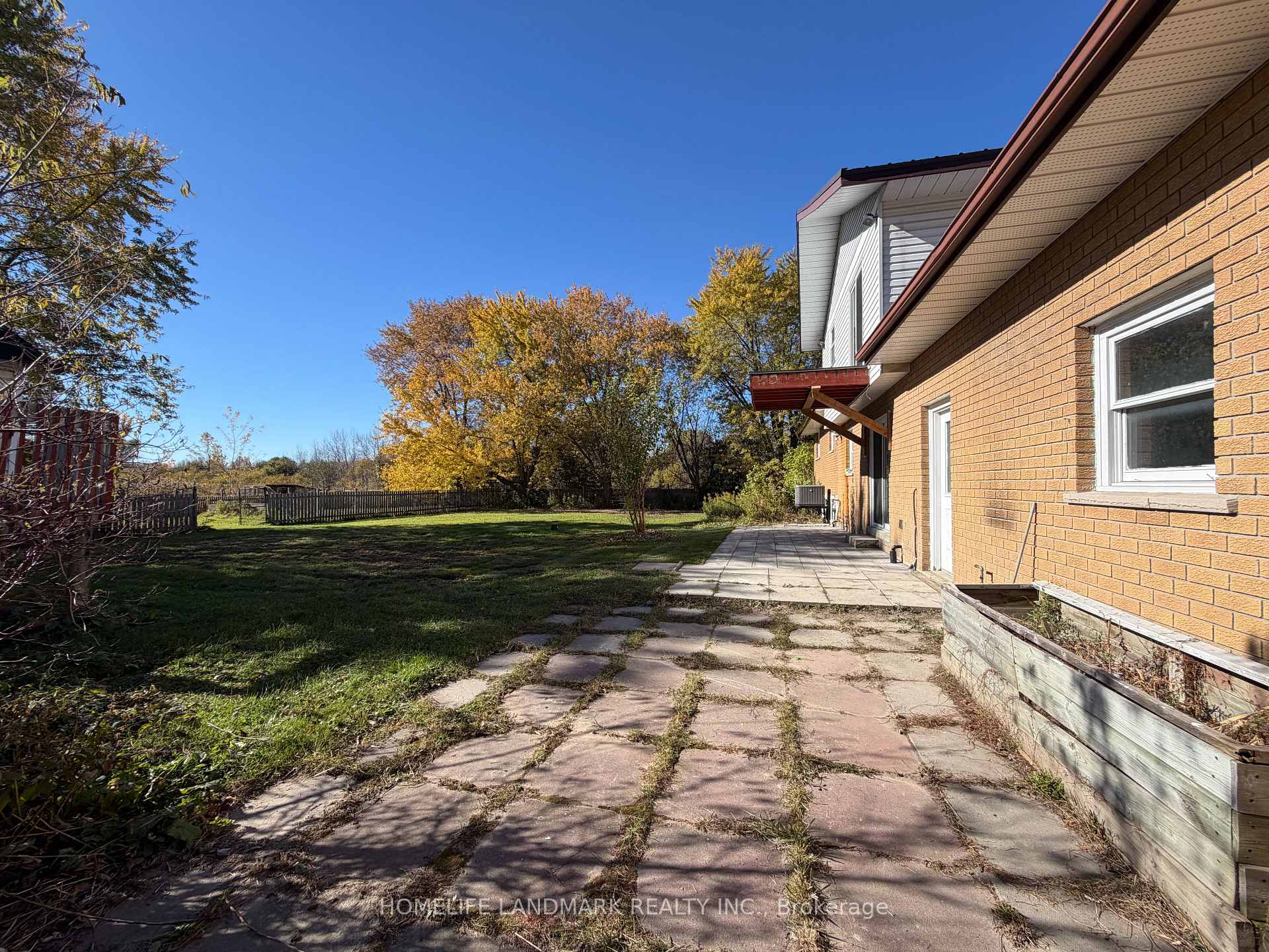 Photo 4 of 1135 rovenshoe Road S, Georgina, Keswick South — HOMEH