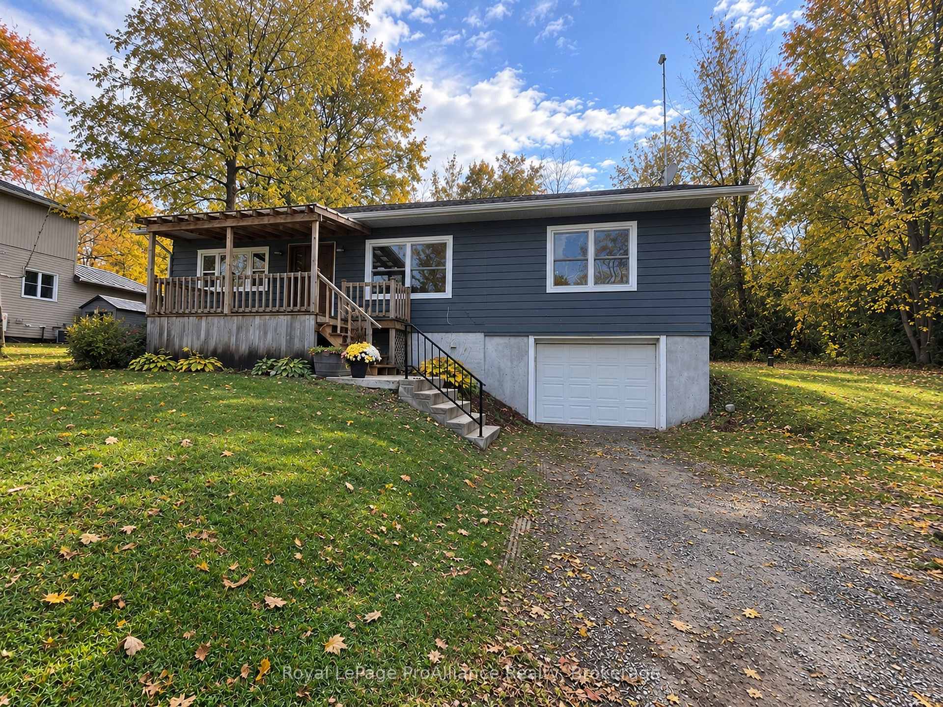 Photo 1 of 1455 County Rd 3, Prince Edward County, Ameliasburg Ward — HOMEH