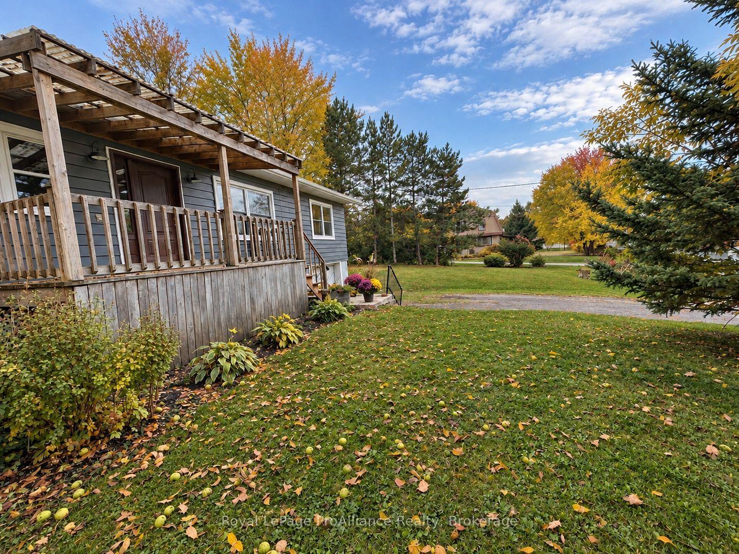 Photo 4 of 1455 County Rd 3, Prince Edward County, Ameliasburg Ward — HOMEH