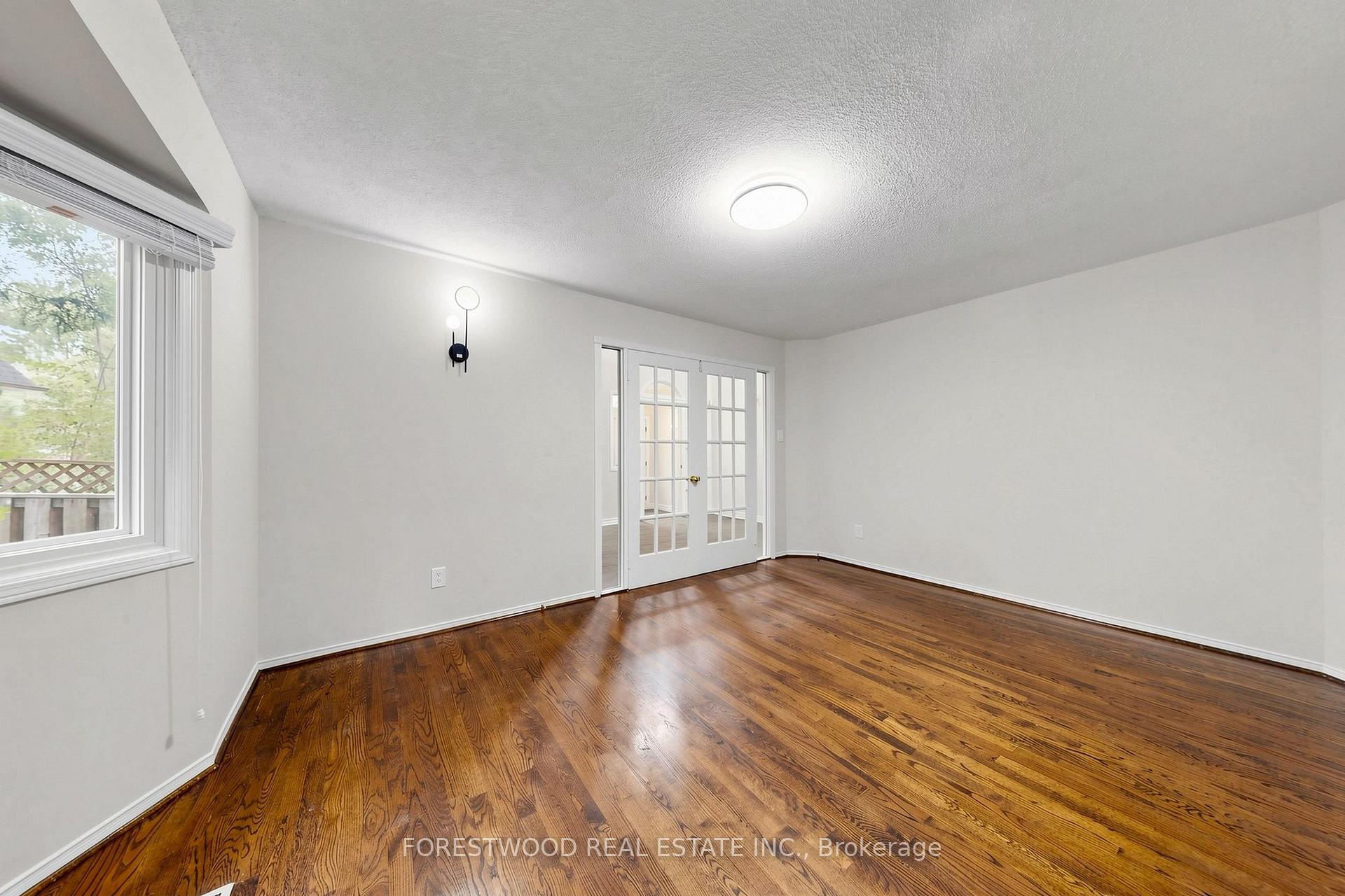 Photo 11 of 4616 Inverness Boulevard, Mississauga, East Credit — HOMEH