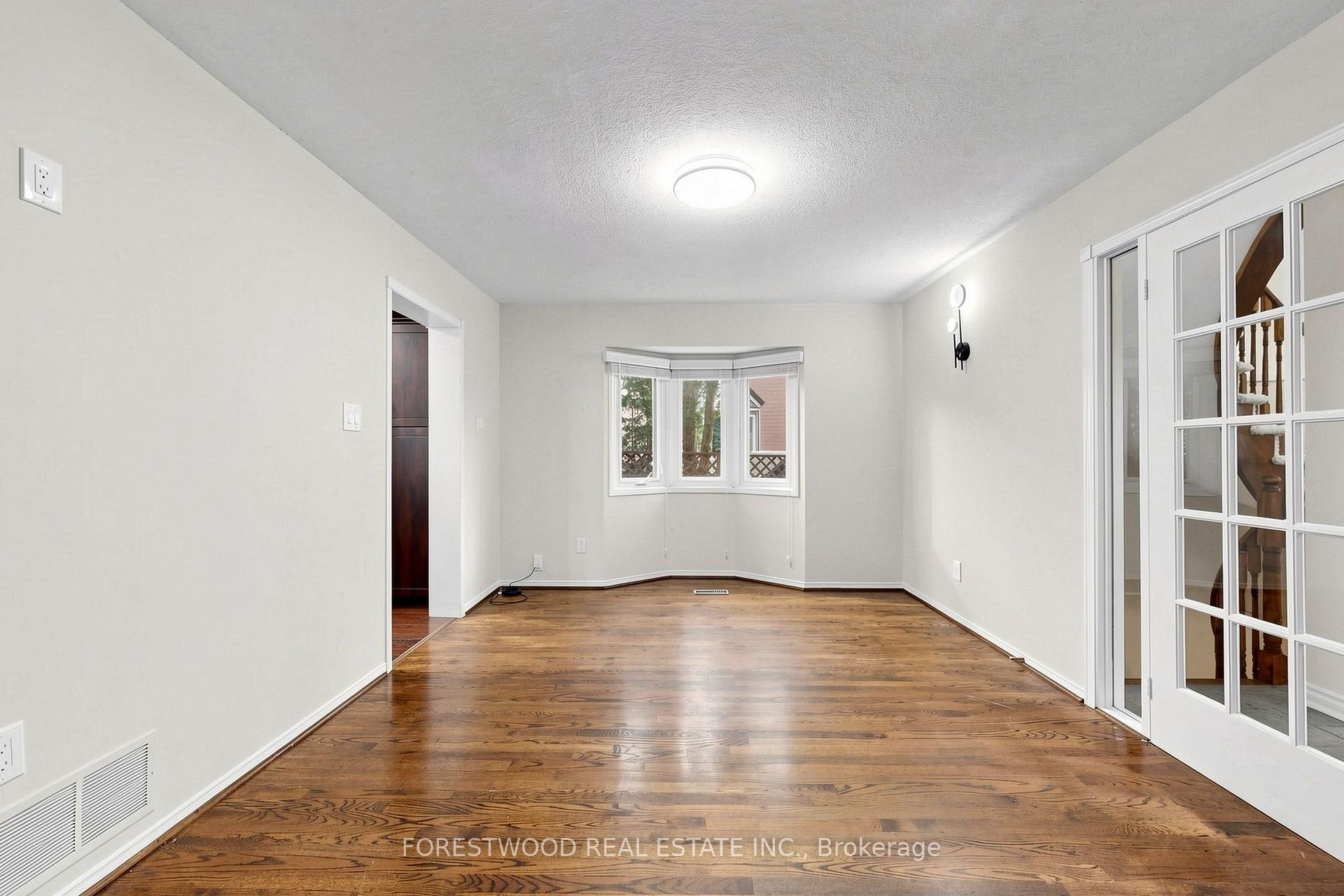 Photo 12 of 4616 Inverness Boulevard, Mississauga, East Credit — HOMEH