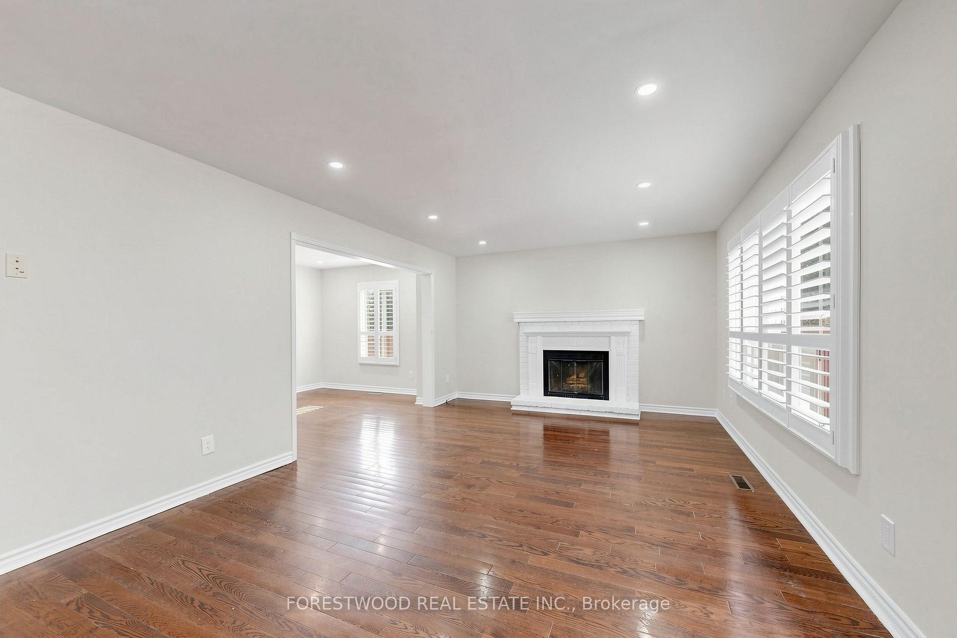 Photo 14 of 4616 Inverness Boulevard, Mississauga, East Credit — HOMEH