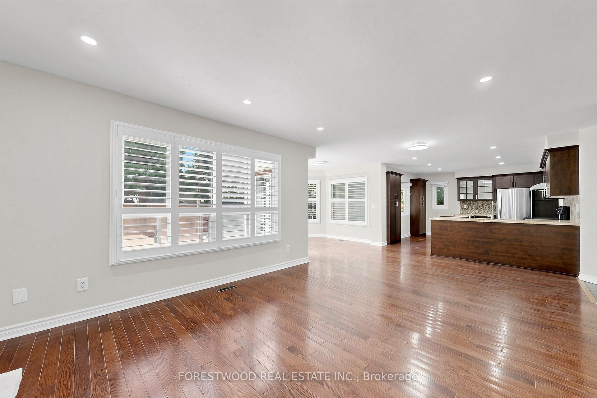Photo 17 of 4616 Inverness Boulevard, Mississauga, East Credit — HOMEH