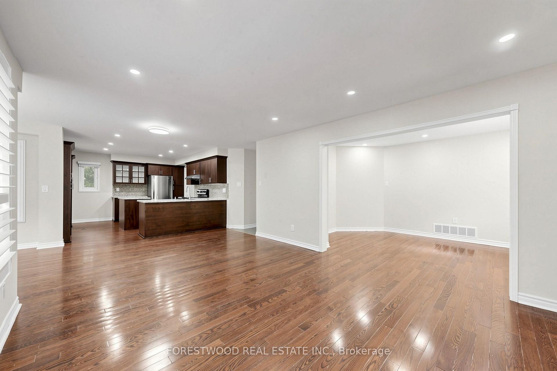 Photo 18 of 4616 Inverness Boulevard, Mississauga, East Credit — HOMEH