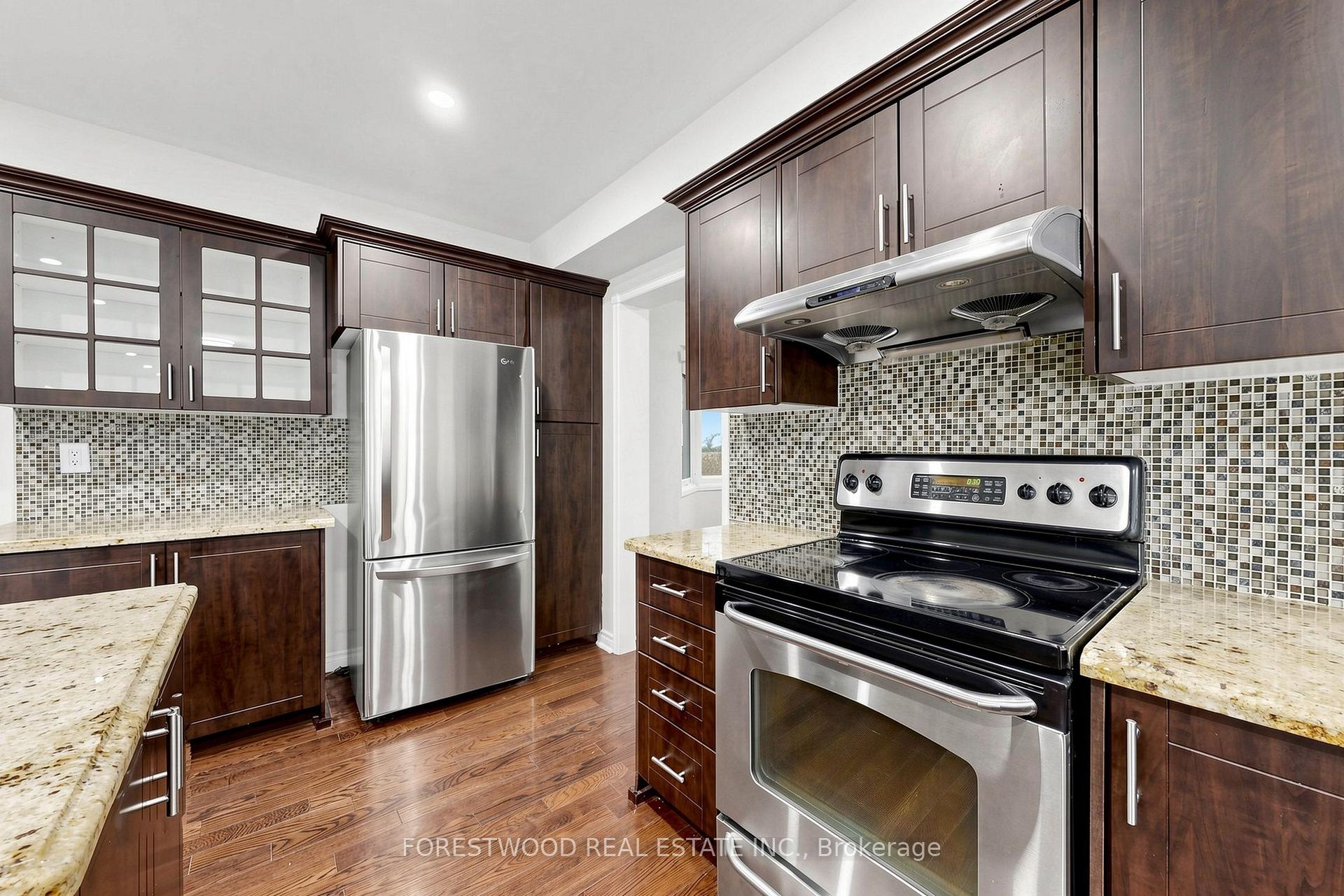 Photo 26 of 4616 Inverness Boulevard, Mississauga, East Credit — HOMEH