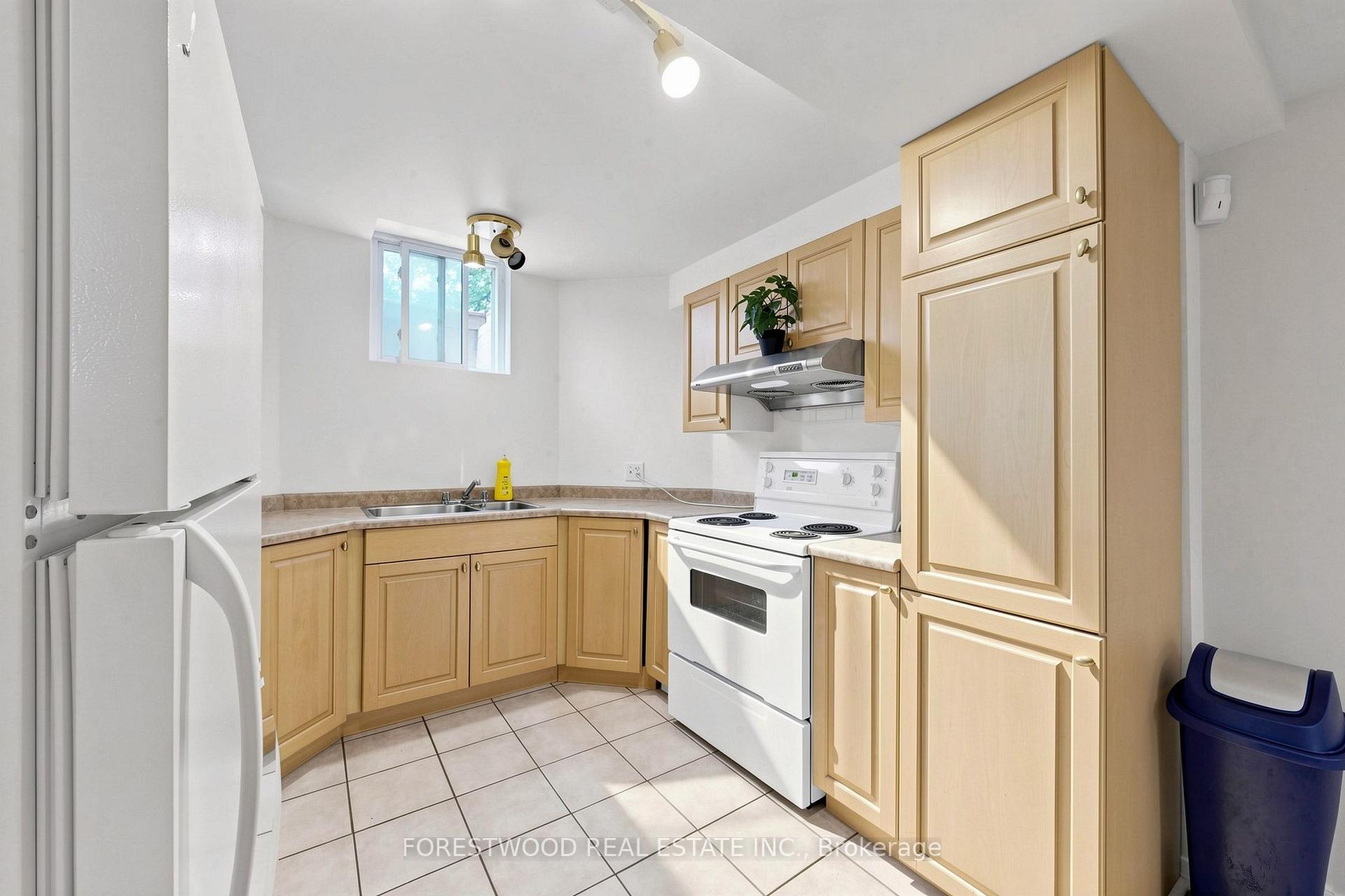 Photo 44 of 4616 Inverness Boulevard, Mississauga, East Credit — HOMEH