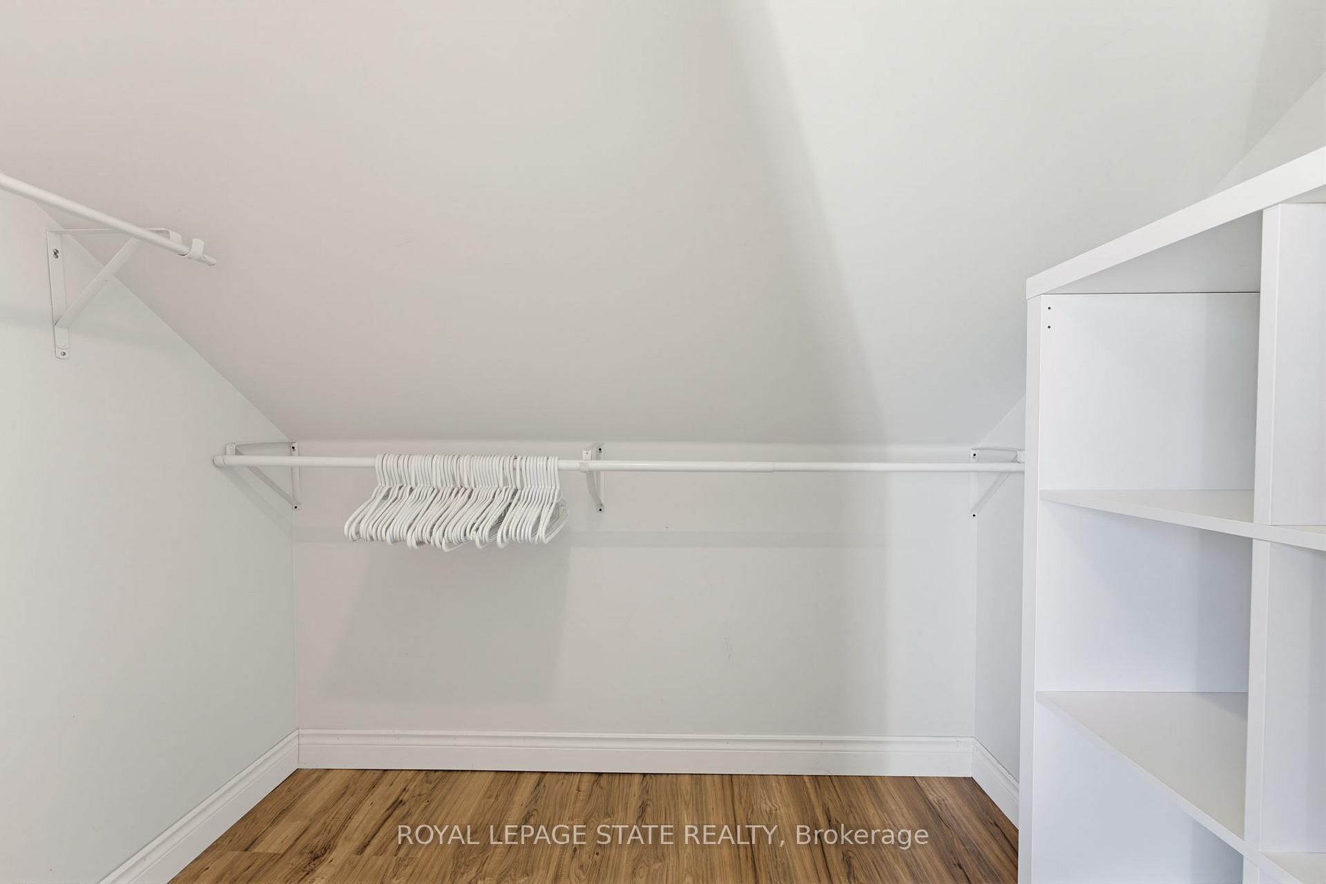 Photo 29 of 206 Craigroyston Road, Hamilton, Bartonville — HOMEH