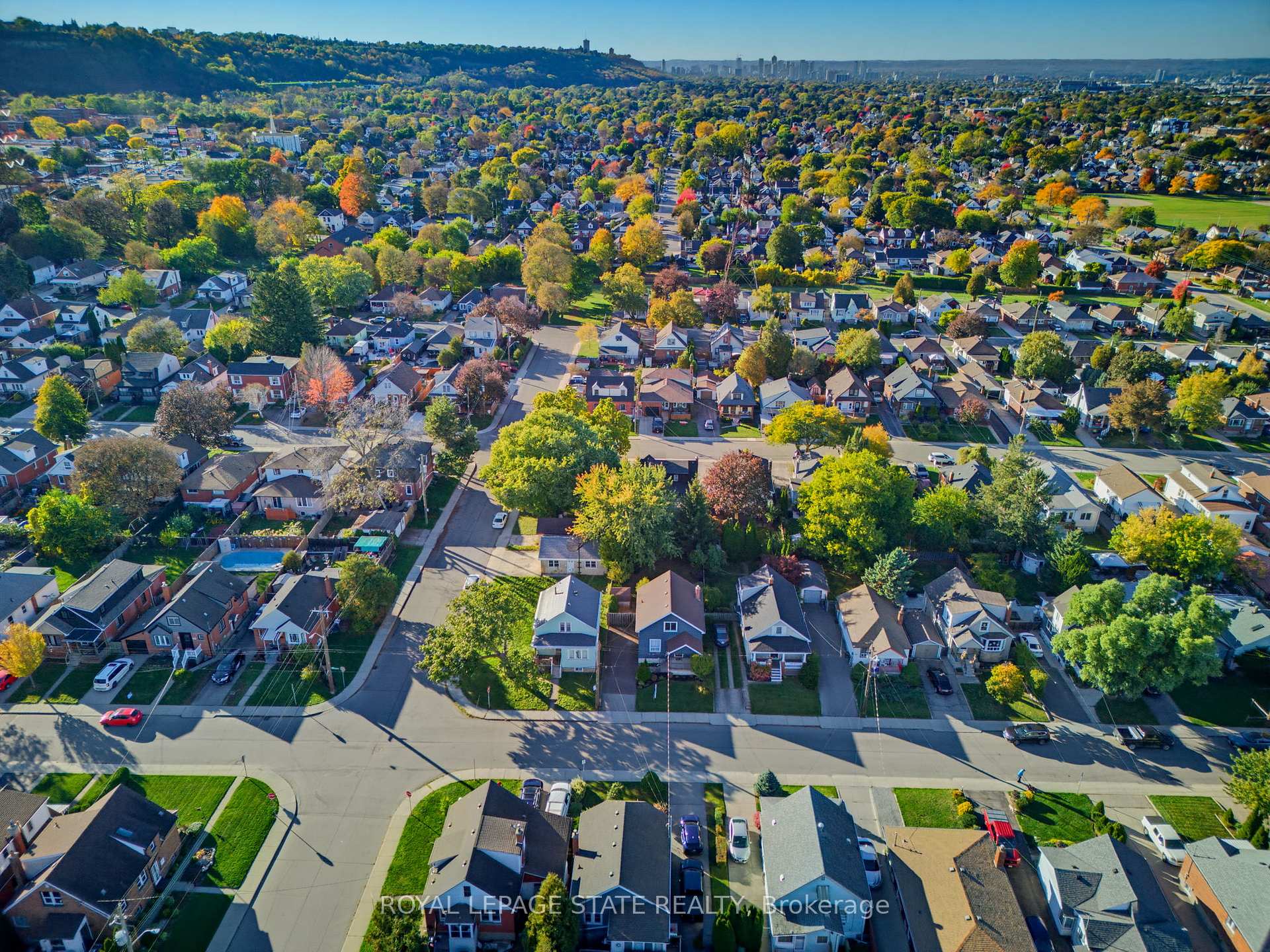 Photo 41 of 206 Craigroyston Road, Hamilton, Bartonville — HOMEH