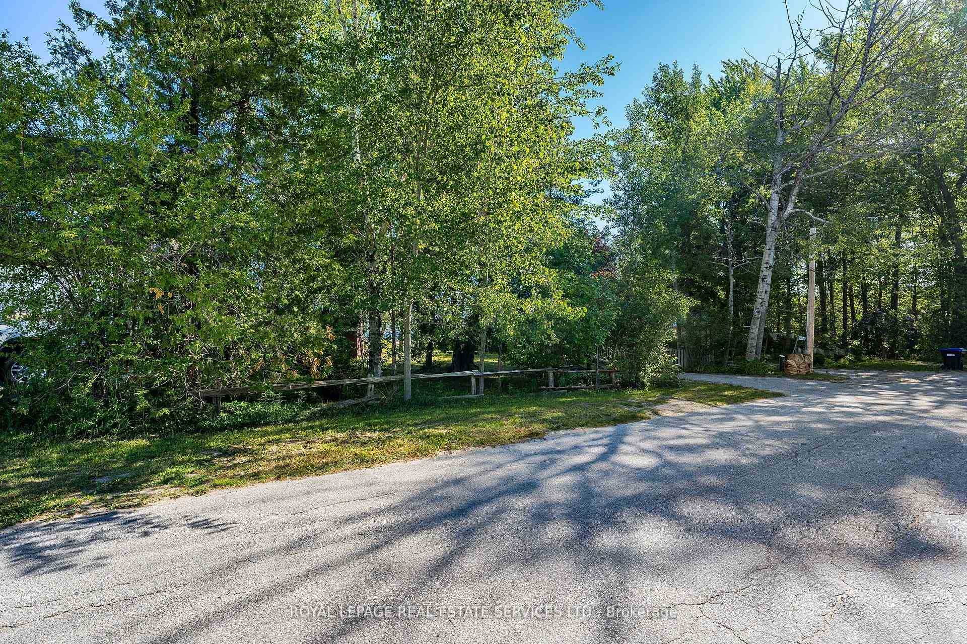 Photo 6 of 2228 Shore Lane, Wasaga Beach — HOMEH