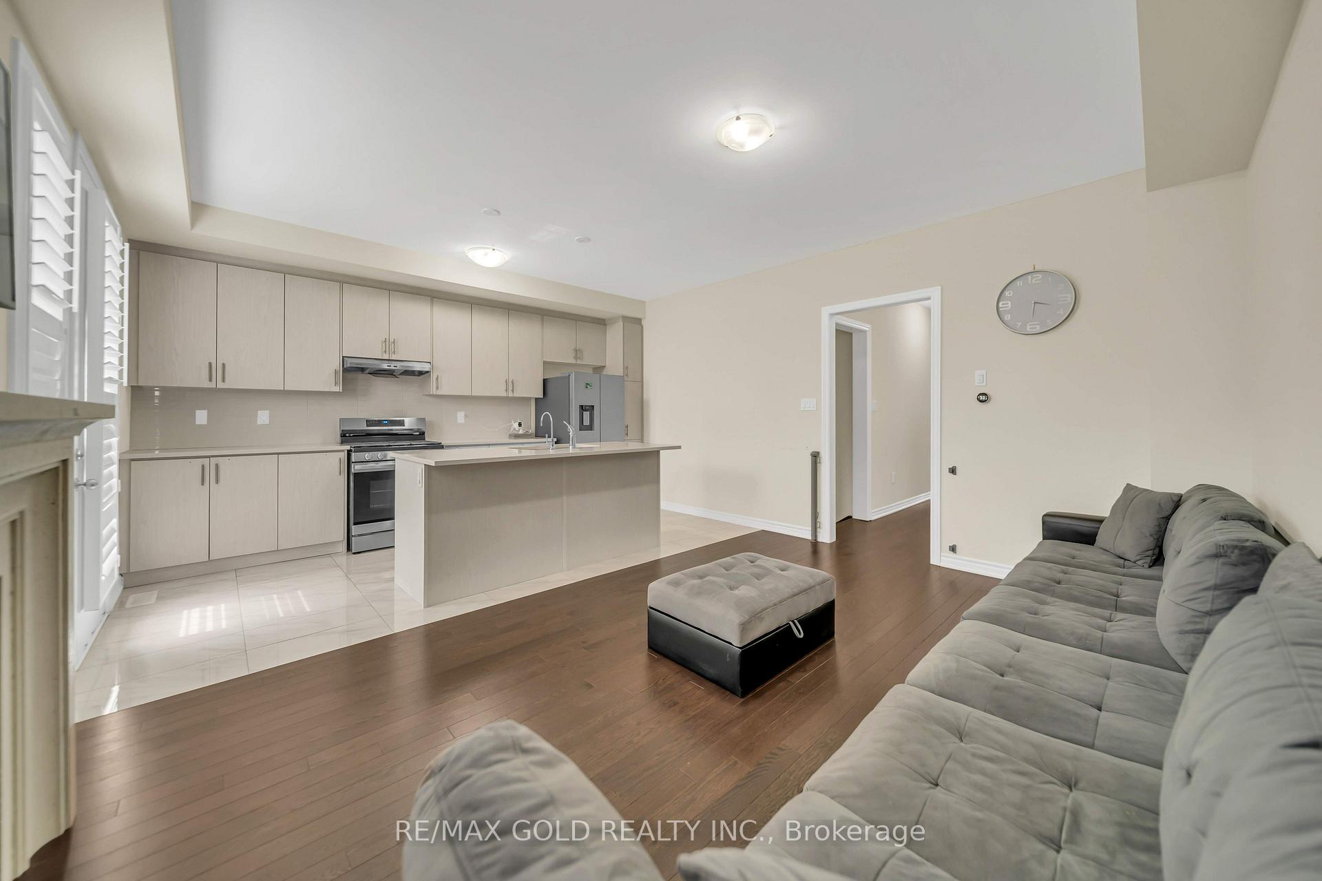 Photo 10 of 5 Capton Street, Brantford, Empire South — HOMEH