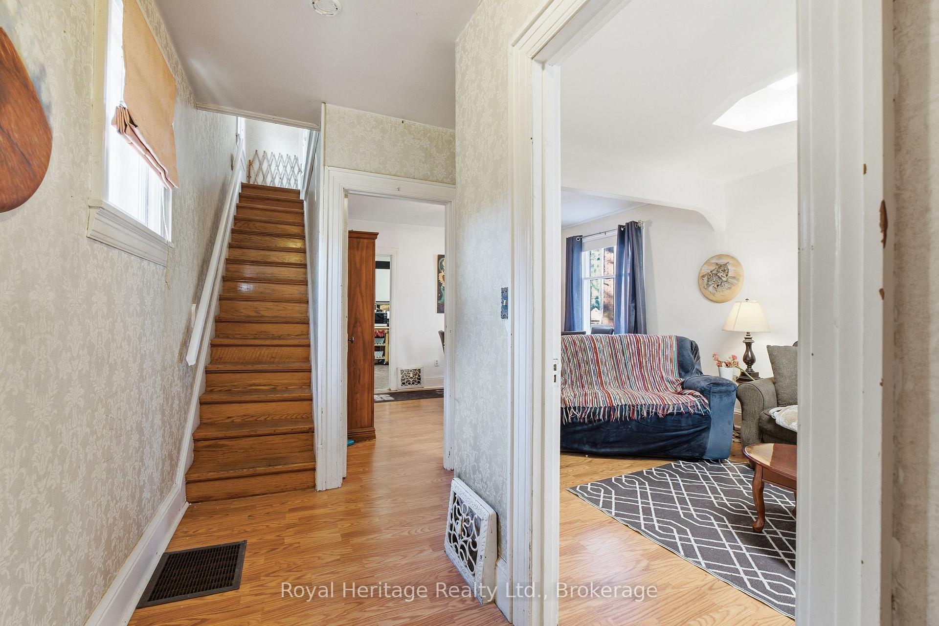 Photo 6 of 165 Colborne Street, Oshawa, O'Neill — HOMEH