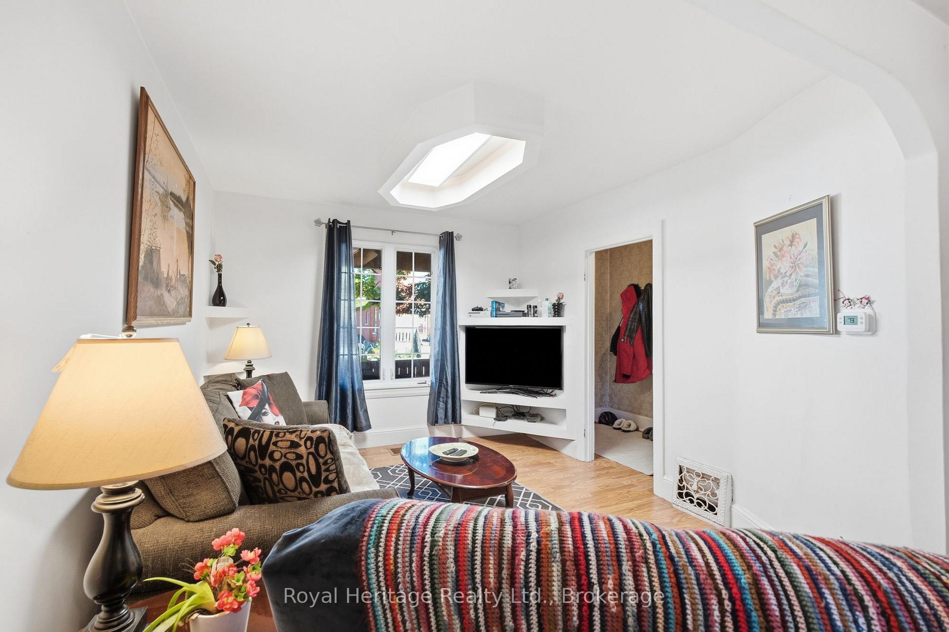 Photo 7 of 165 Colborne Street, Oshawa, O'Neill — HOMEH