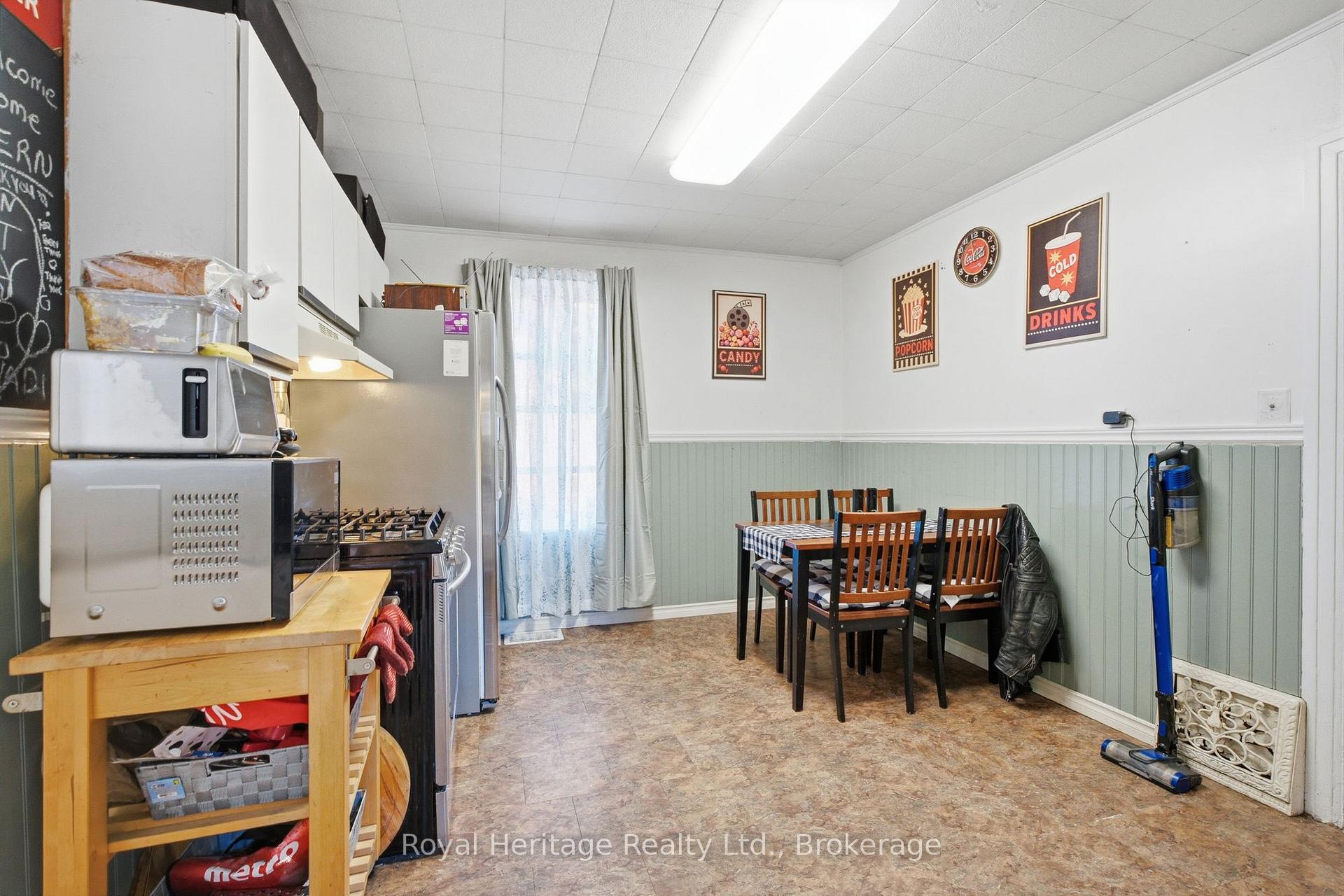 Photo 14 of 165 Colborne Street, Oshawa, O'Neill — HOMEH
