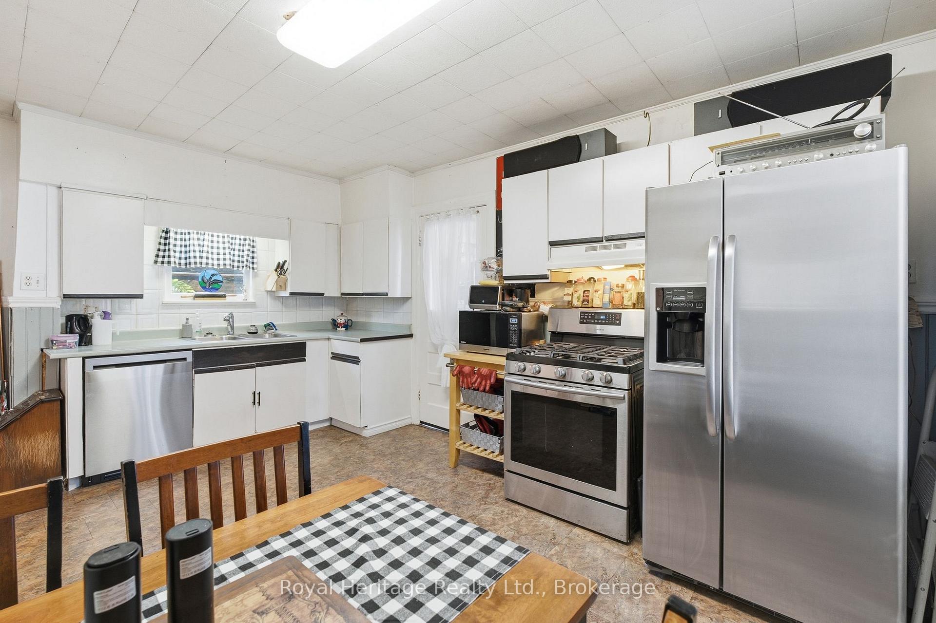 Photo 15 of 165 Colborne Street, Oshawa, O'Neill — HOMEH