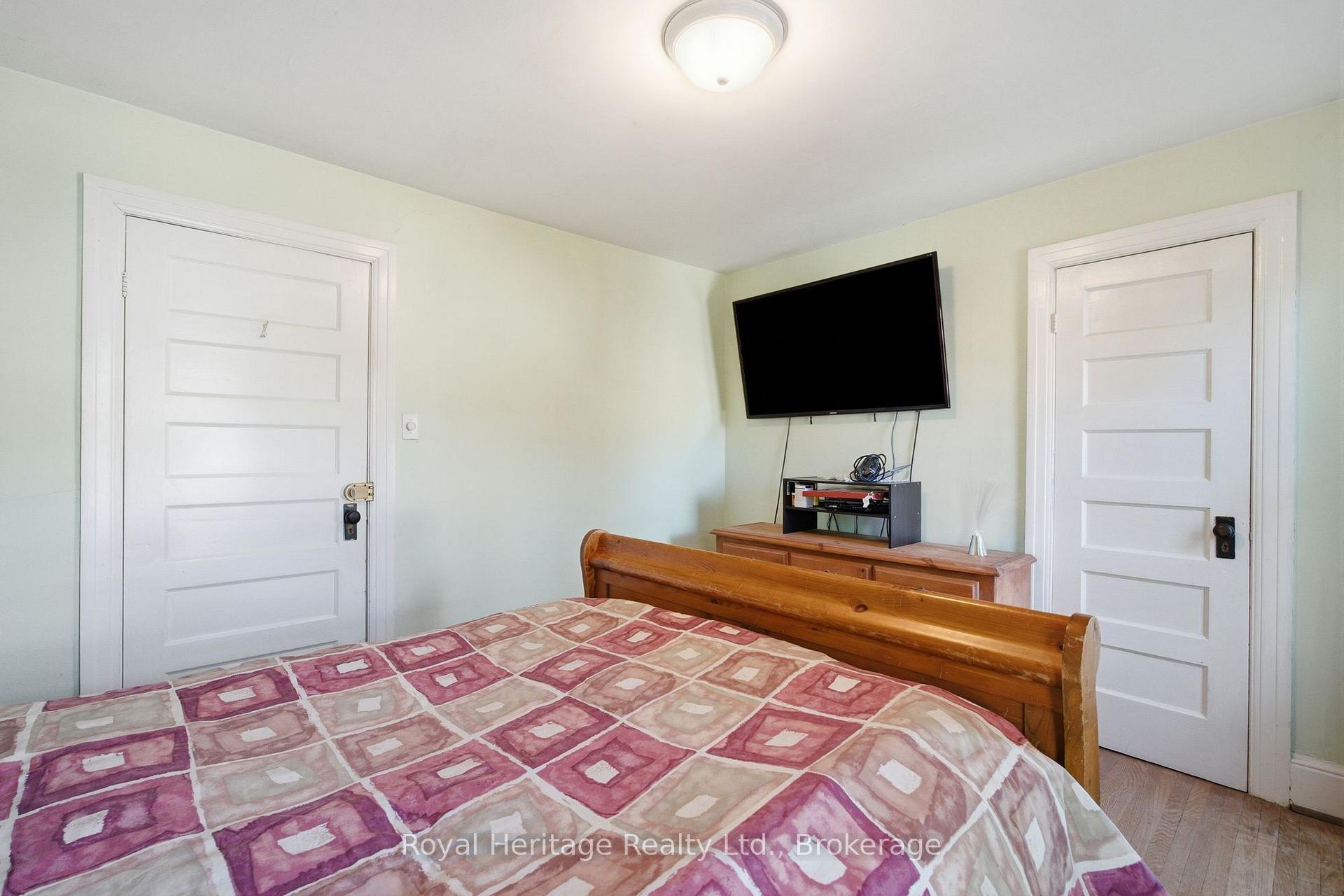 Photo 23 of 165 Colborne Street, Oshawa, O'Neill — HOMEH