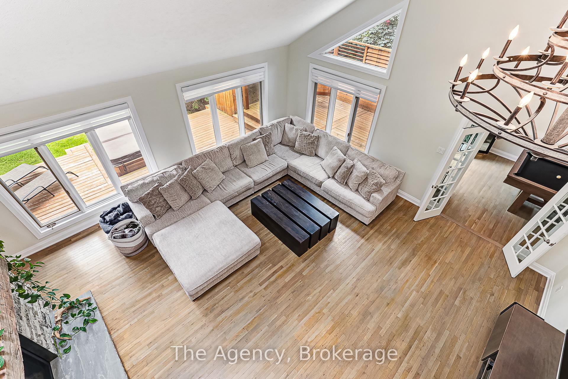 Photo 16 of 136 Grand Cypress Lane, Blue Mountains — HOMEH