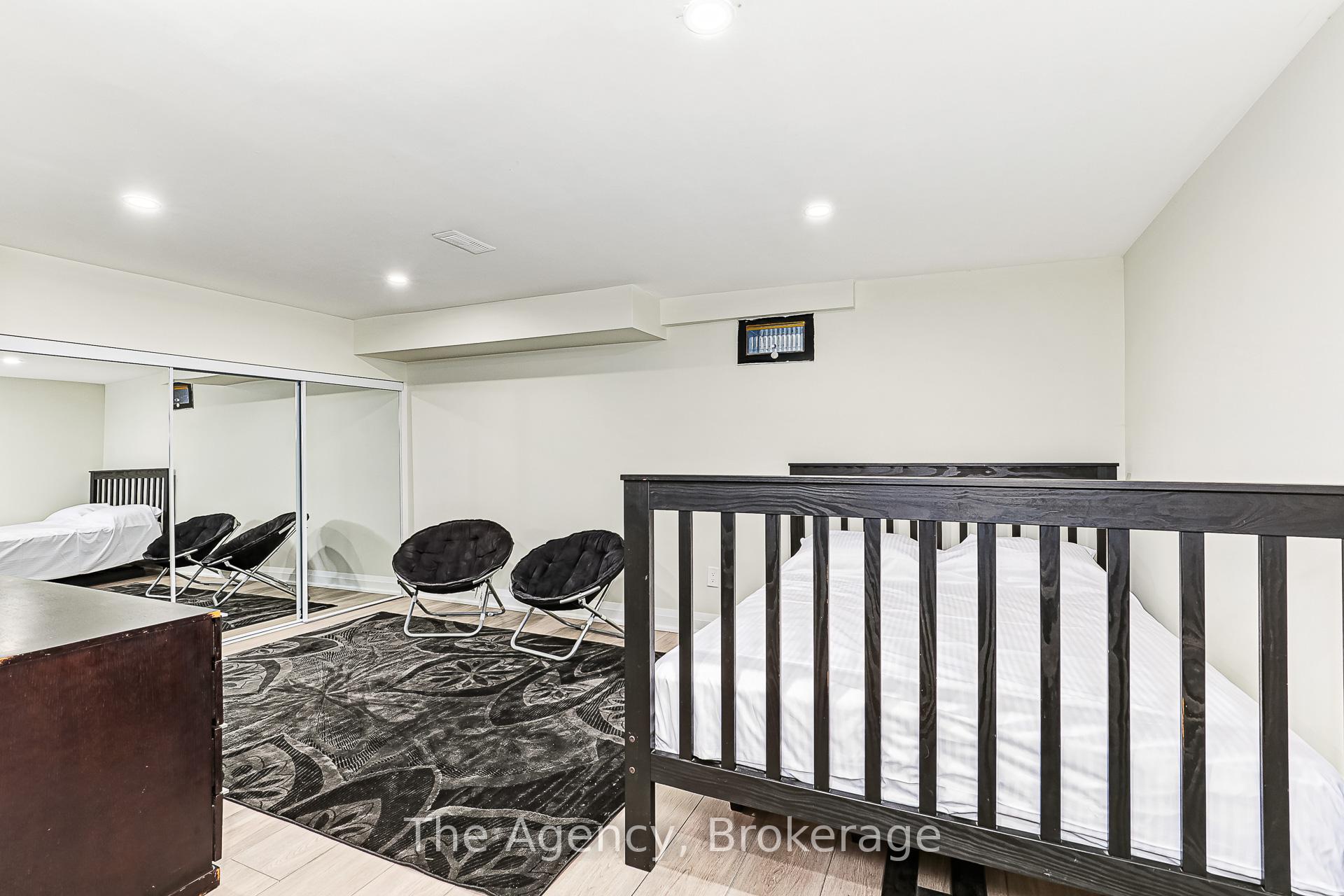 Photo 25 of 136 Grand Cypress Lane, Blue Mountains — HOMEH